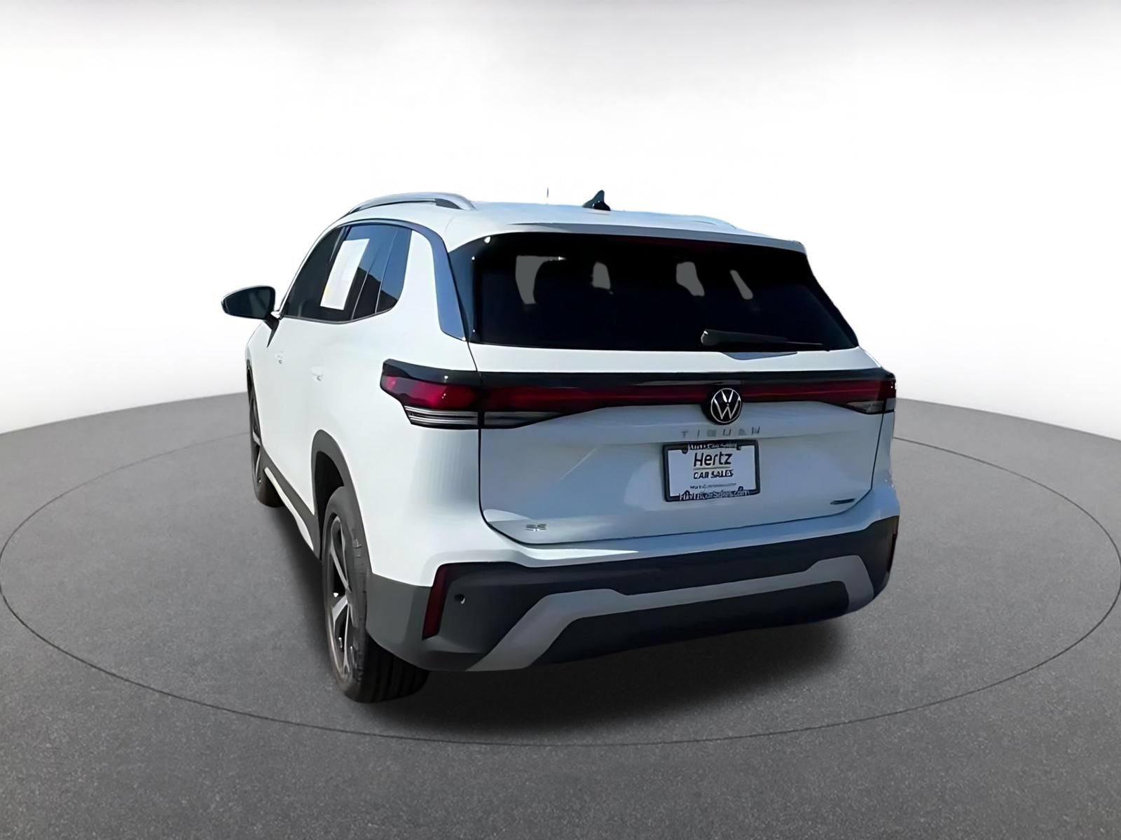Thumbnail: 2026 Volkswagen Tiguan - 10
