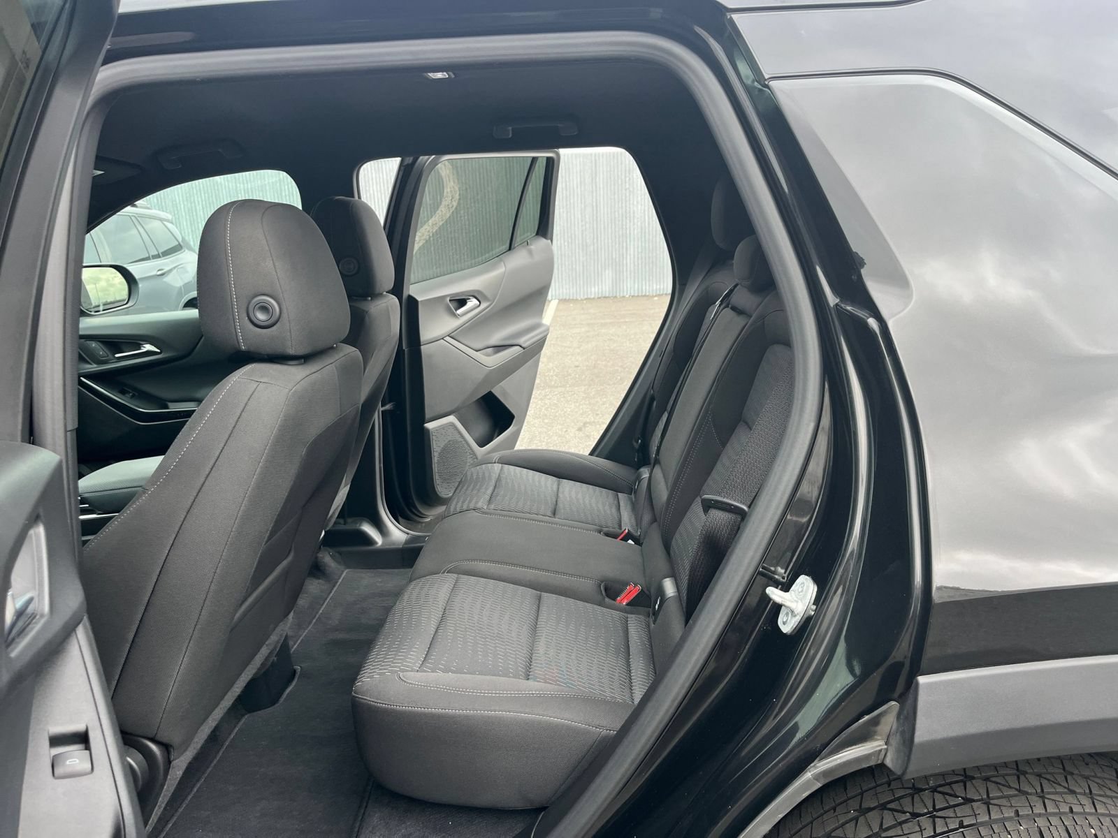 Thumbnail: 2025 Chevrolet Equinox - 25