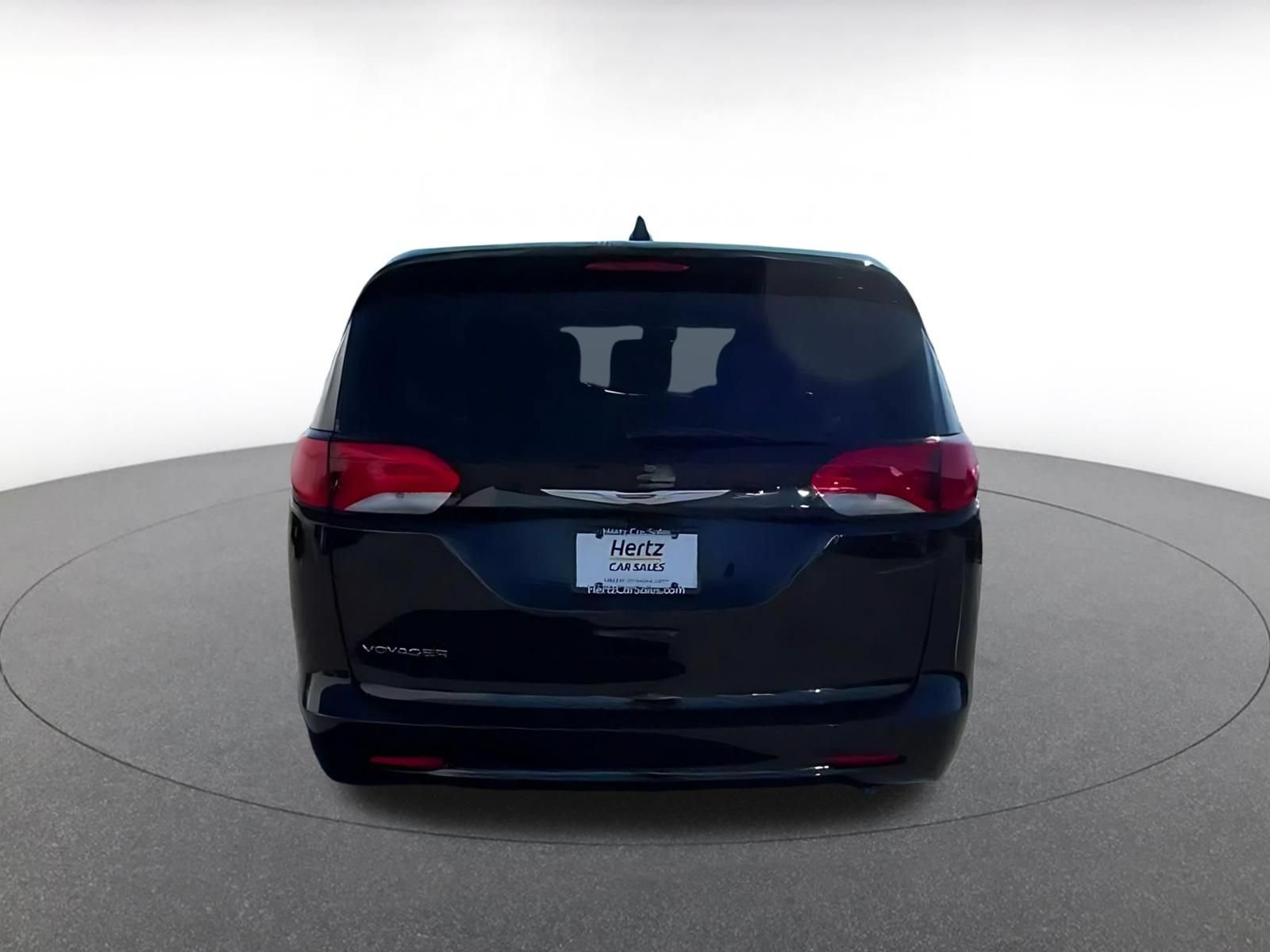 Thumbnail: 2024 Chrysler Voyager - 12