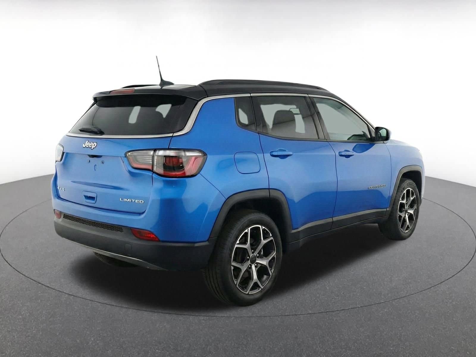 Thumbnail: 2025 Jeep Compass - 8