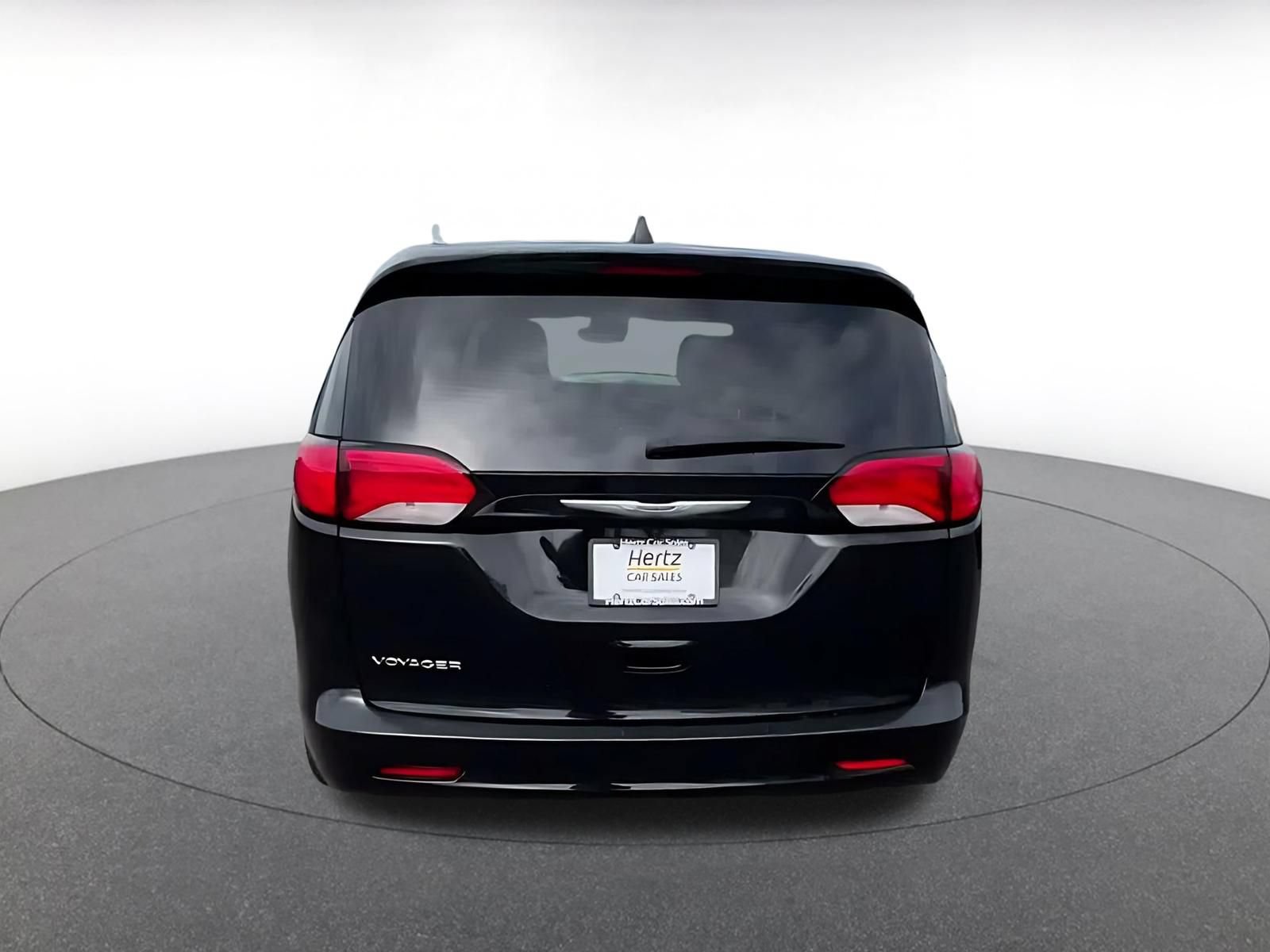 Thumbnail: 2024 Chrysler Voyager - 12