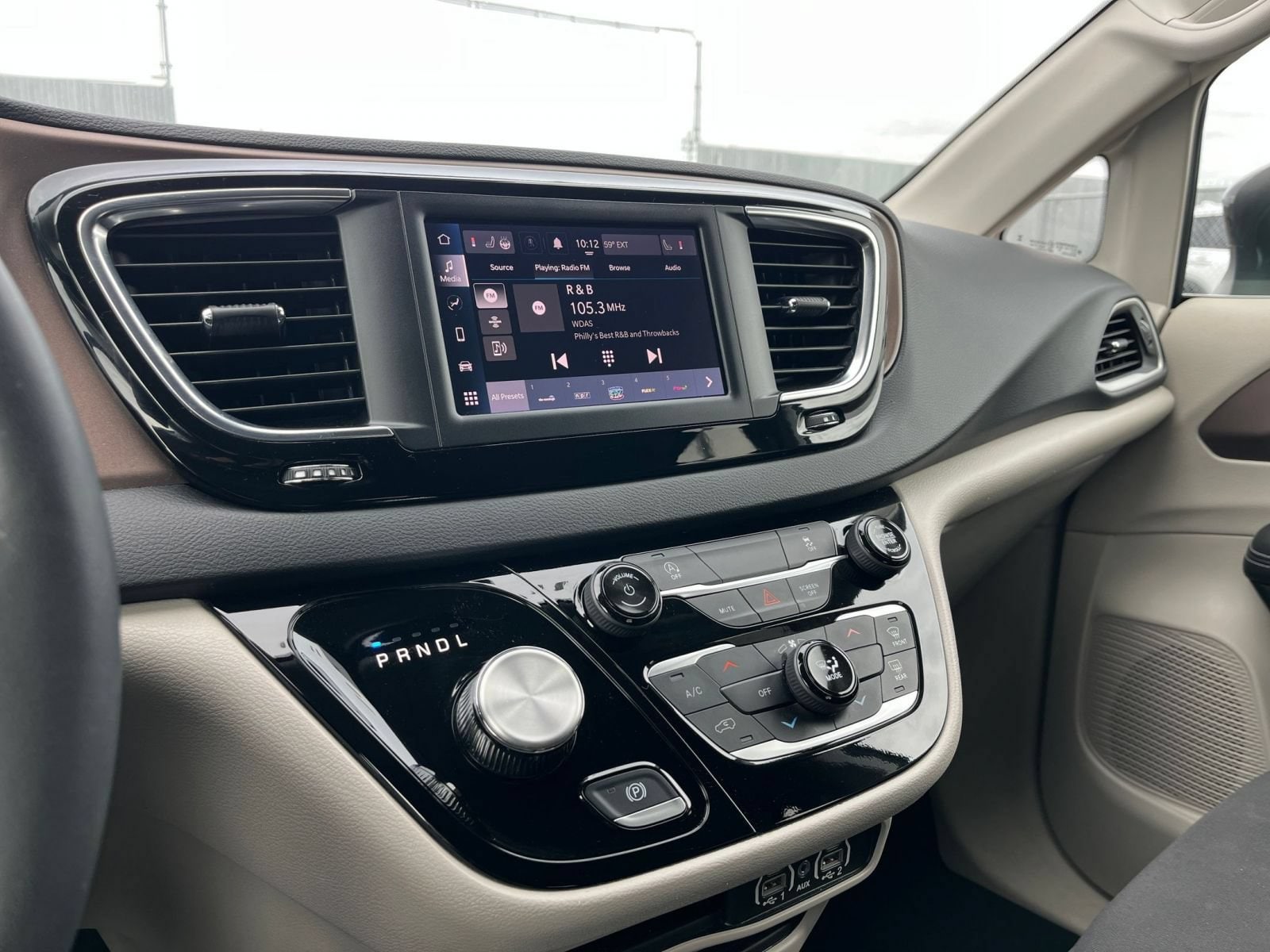 Thumbnail: 2024 Chrysler Voyager - 19