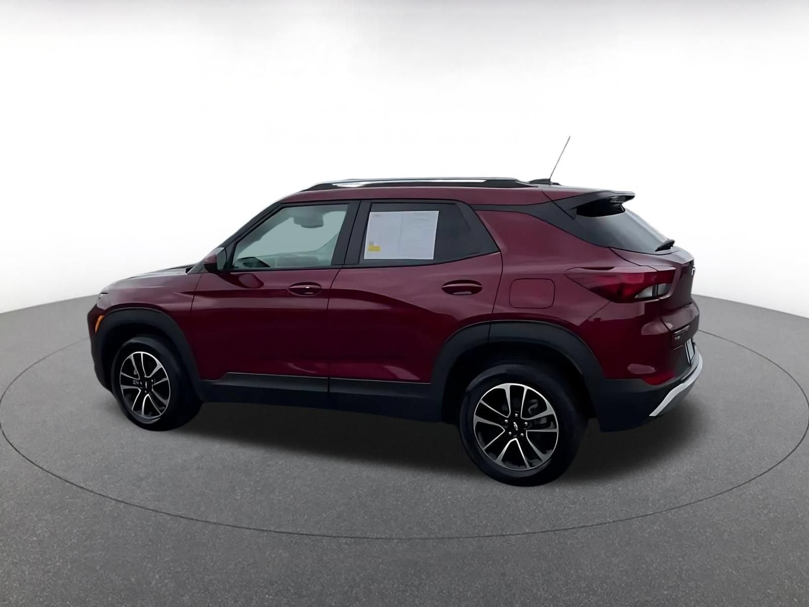 Thumbnail: 2025 Chevrolet TrailBlazer - 9