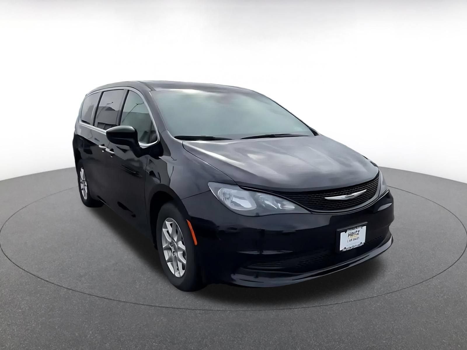 Thumbnail: 2024 Chrysler Voyager - 3
