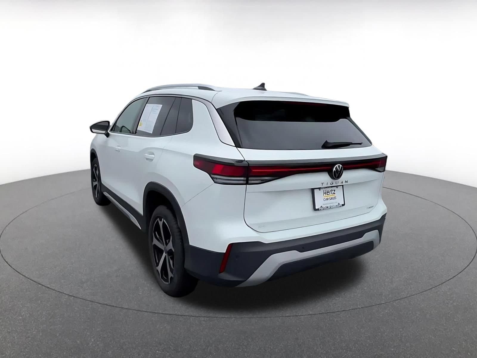 Thumbnail: 2026 Volkswagen Tiguan - 10