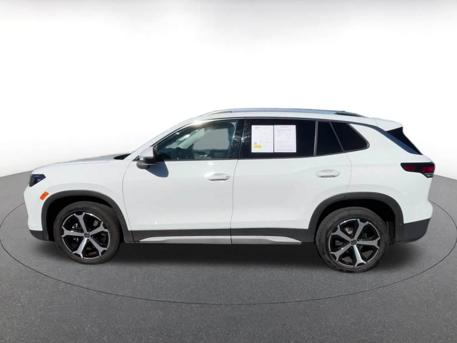 Thumbnail: 2026 Volkswagen Tiguan - 8