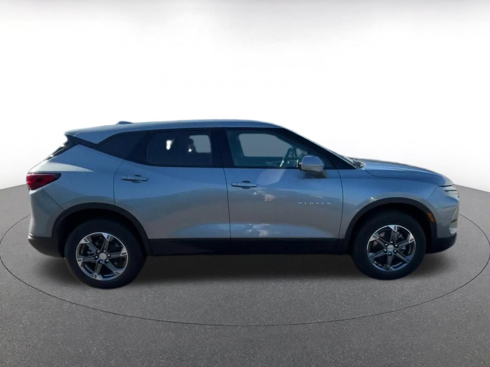 Thumbnail: 2026 Chevrolet Blazer - 15