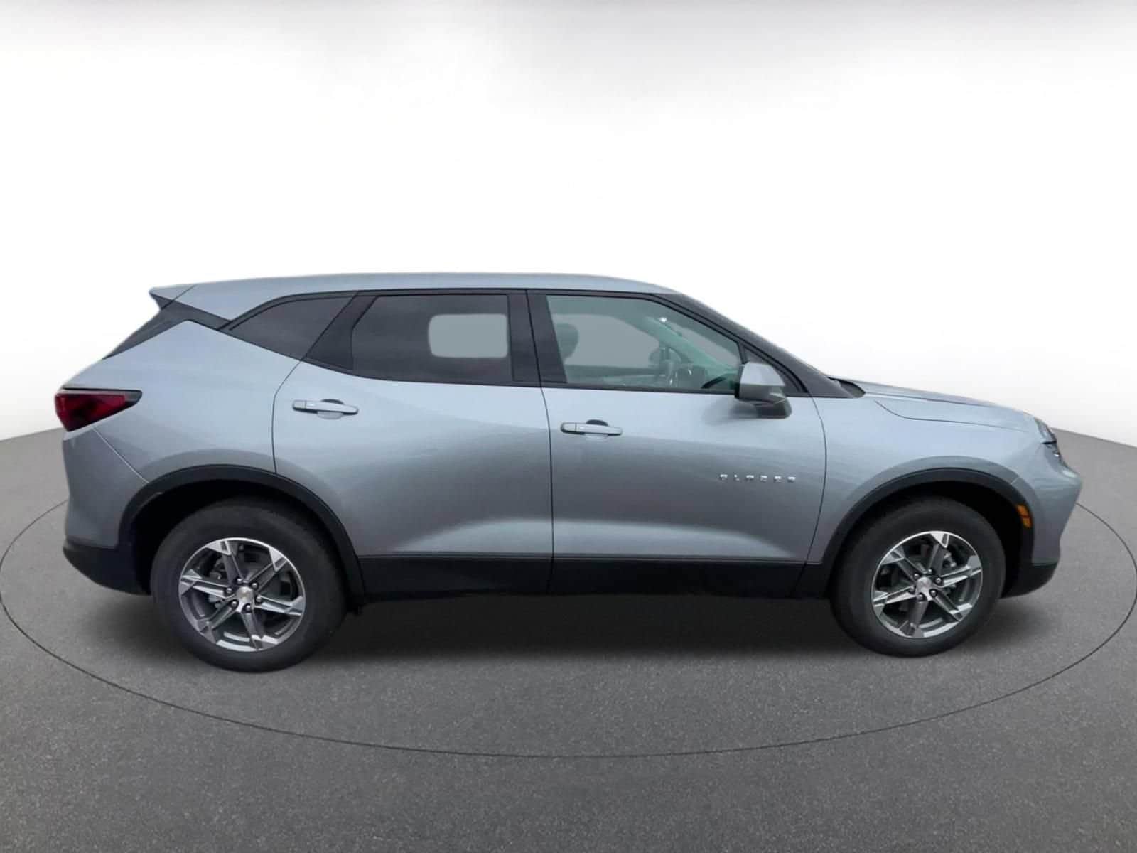 Thumbnail: 2026 Chevrolet Blazer - 15
