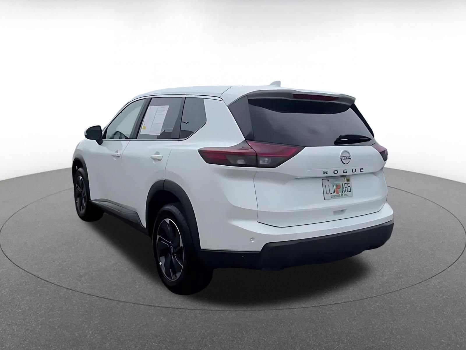 Thumbnail: 2025 Nissan Rogue - 10