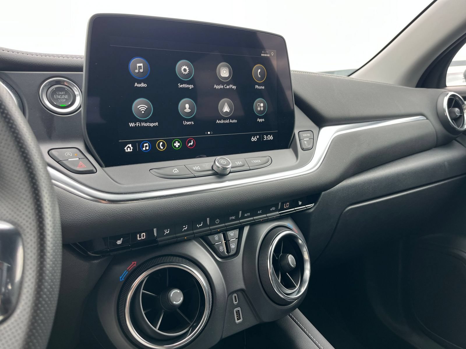 Thumbnail: 2026 Chevrolet Blazer - 19