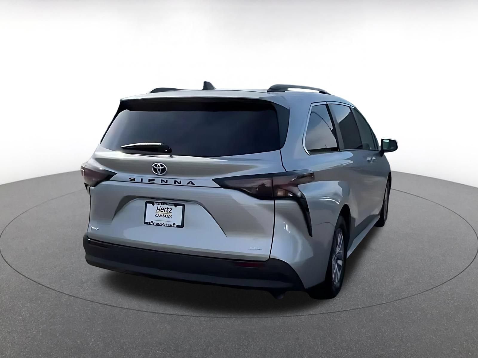 Thumbnail: 2025 Toyota Sienna - 12