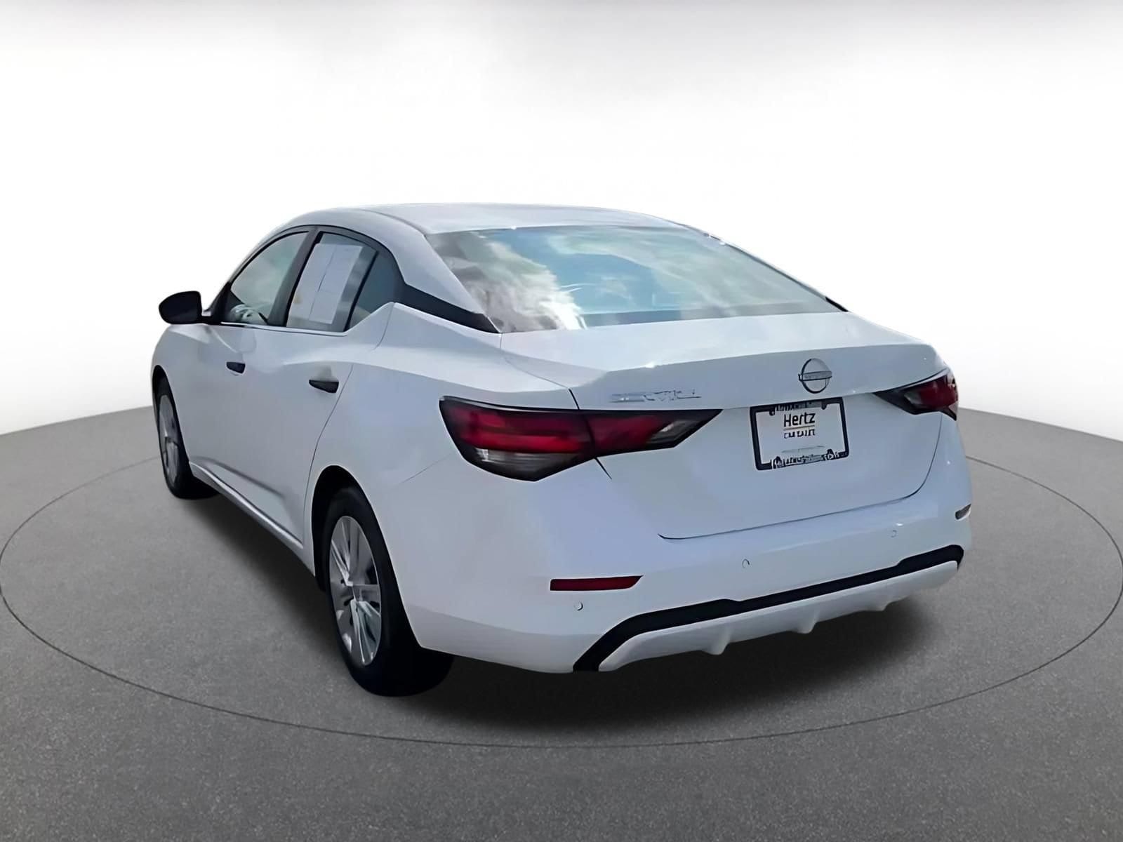 Thumbnail: 2025 Nissan Sentra - 10