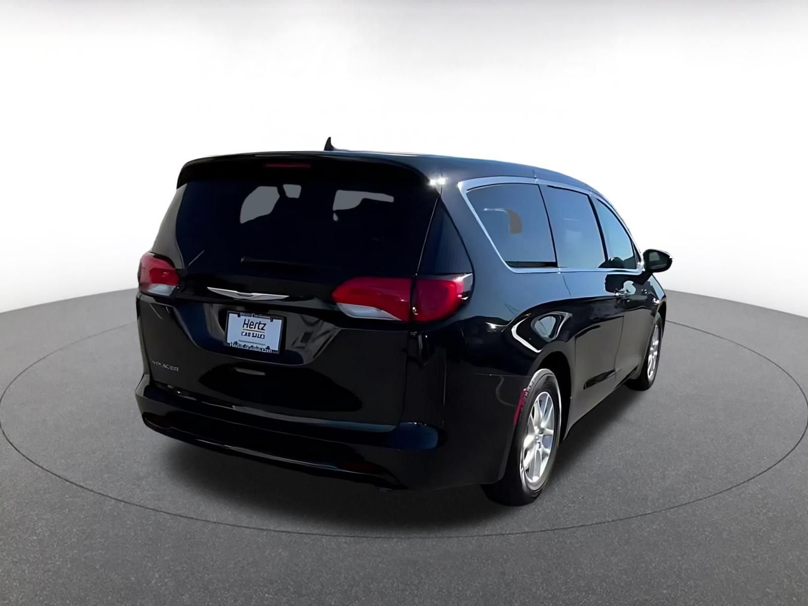 Thumbnail: 2024 Chrysler Voyager - 13