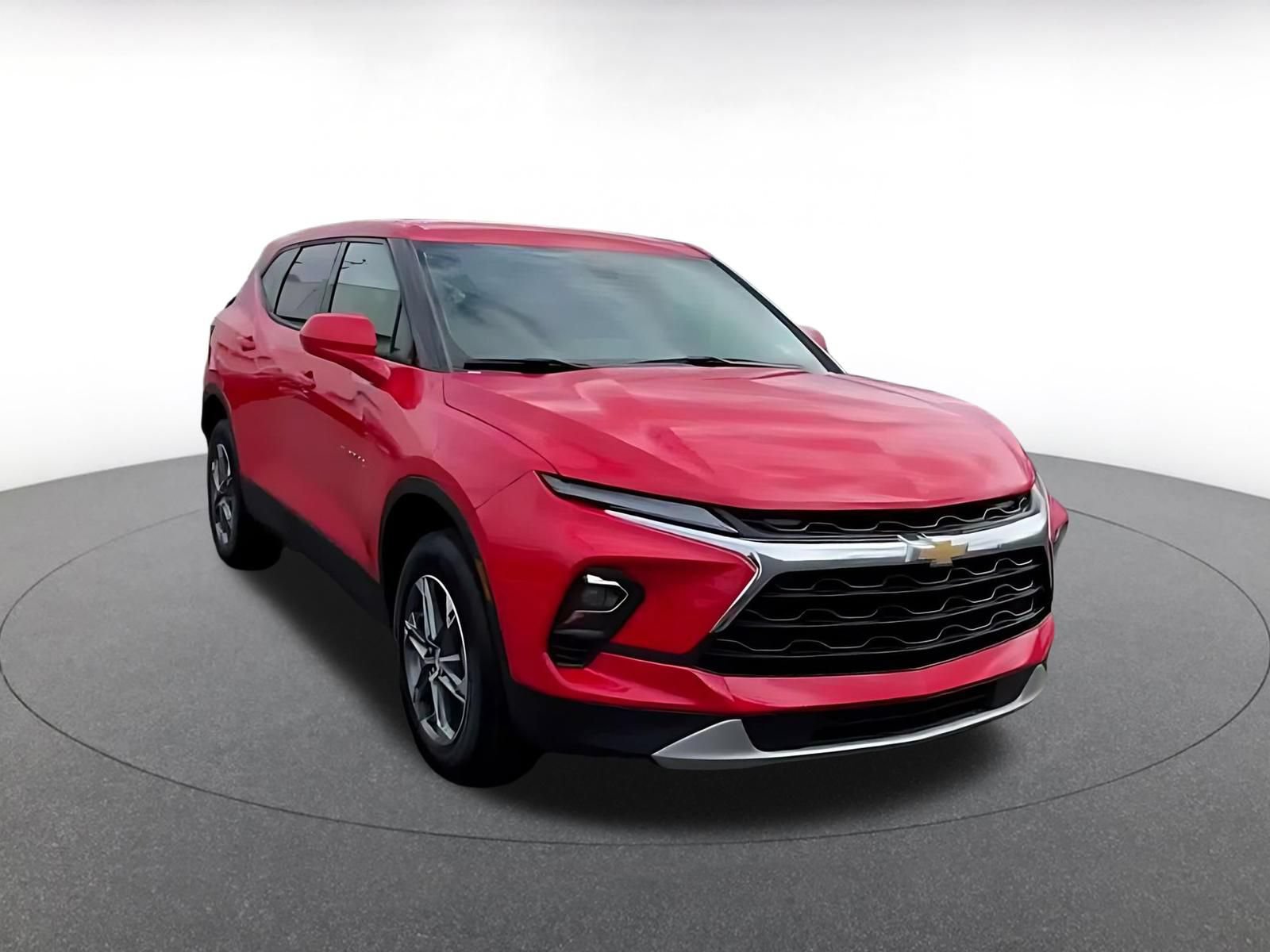 Thumbnail: 2026 Chevrolet Blazer - 3