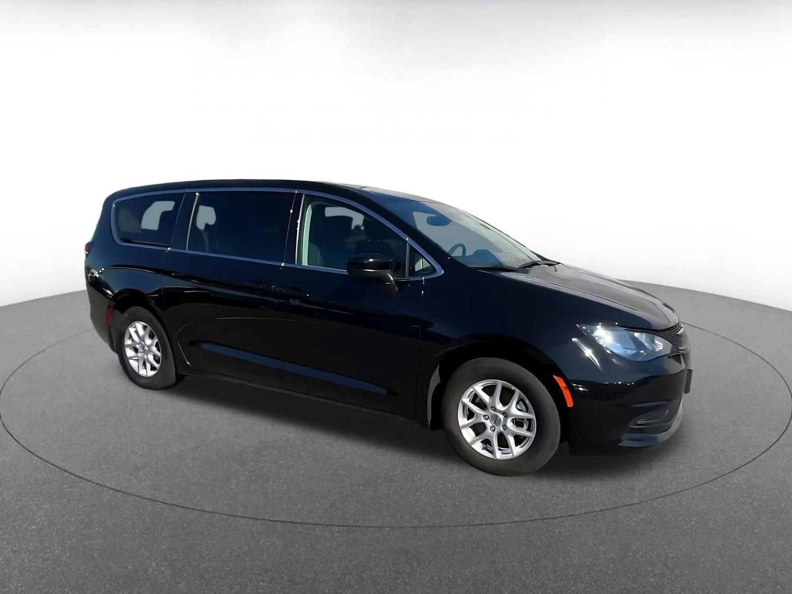 Thumbnail: 2024 Chrysler Voyager - 2
