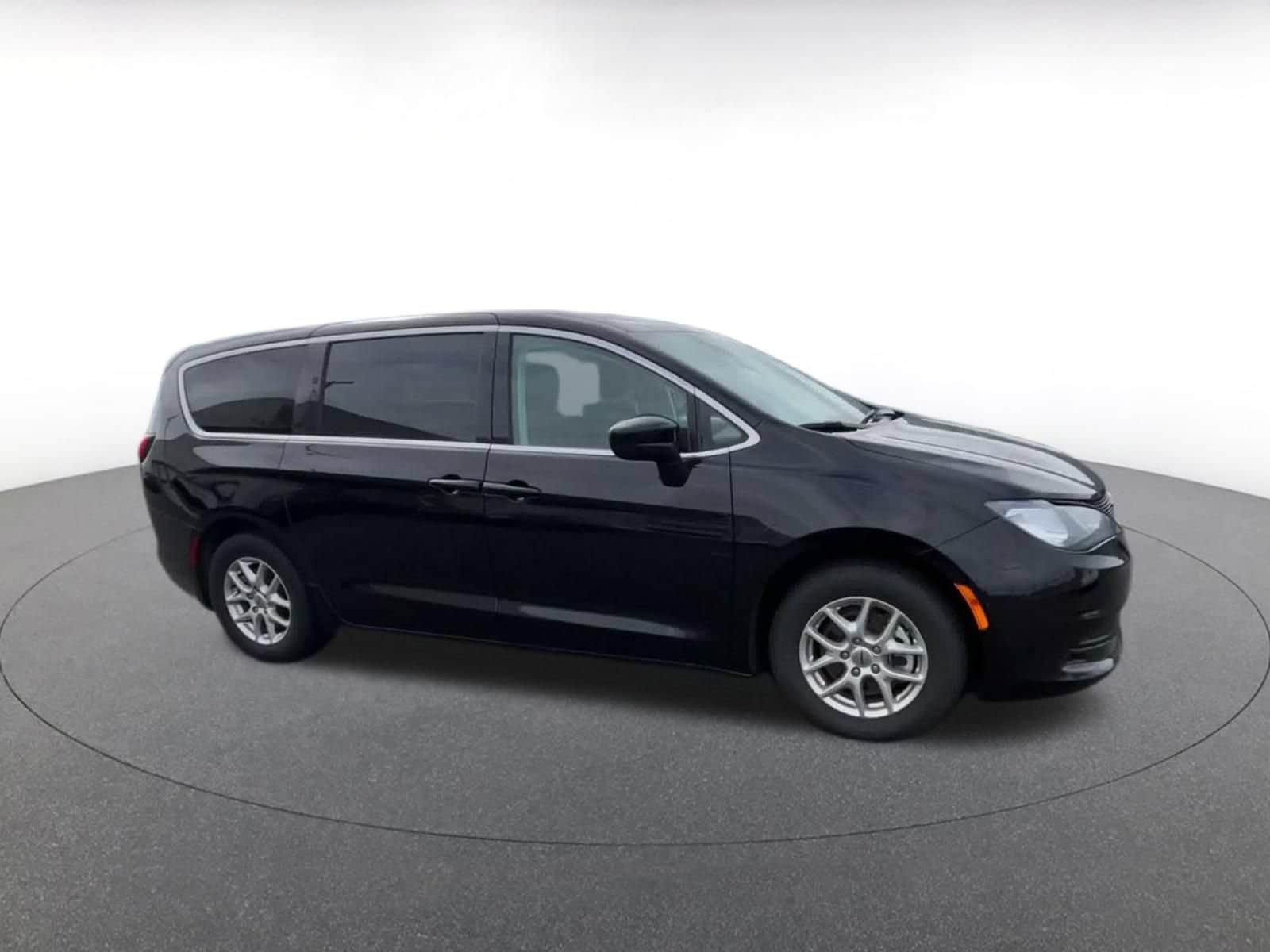 Thumbnail: 2024 Chrysler Voyager - 2