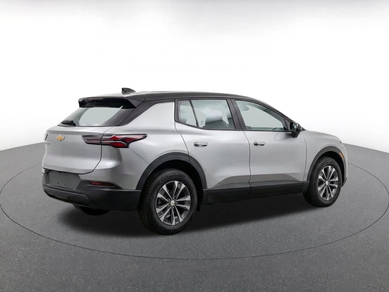 Thumbnail: 2025 Chevrolet Equinox - 10