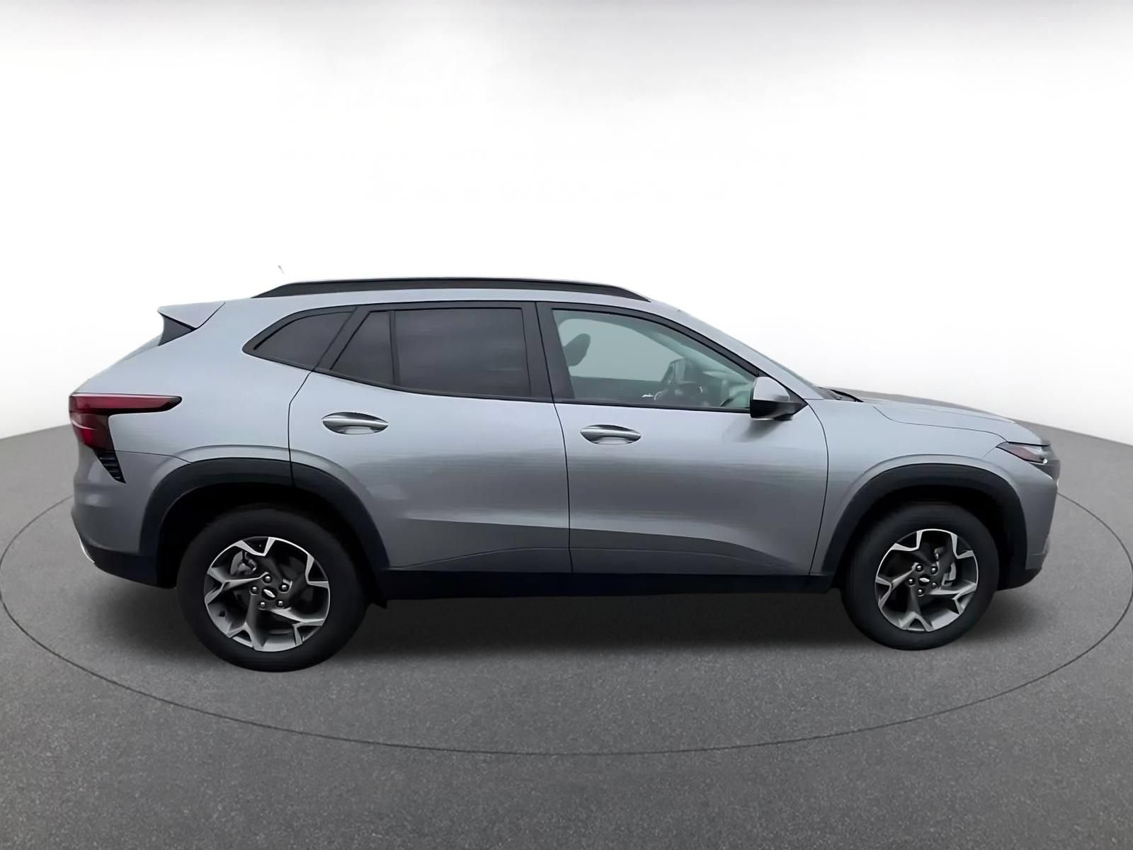 Thumbnail: 2025 Chevrolet Trax - 15