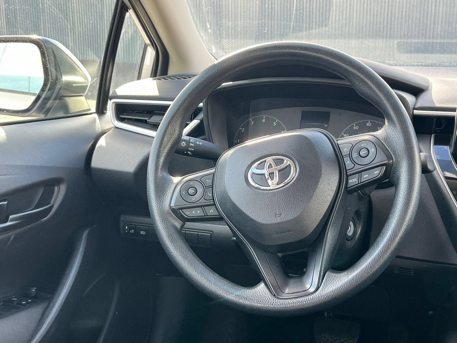 Thumbnail: 2025 Toyota Corolla - 26