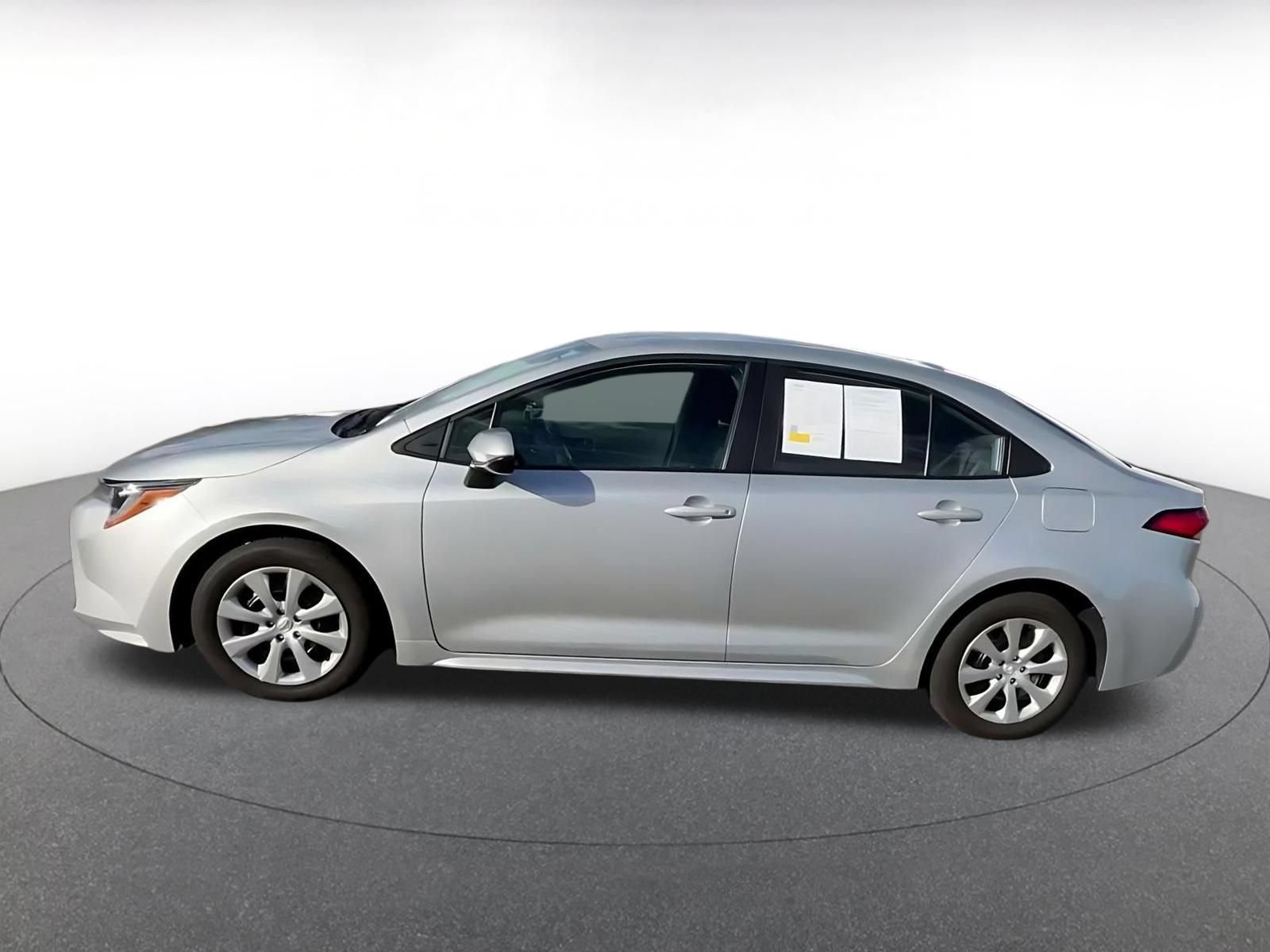 Thumbnail: 2025 Toyota Corolla - 8
