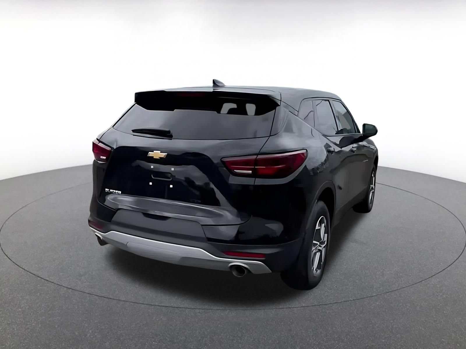 Thumbnail: 2026 Chevrolet Blazer - 13