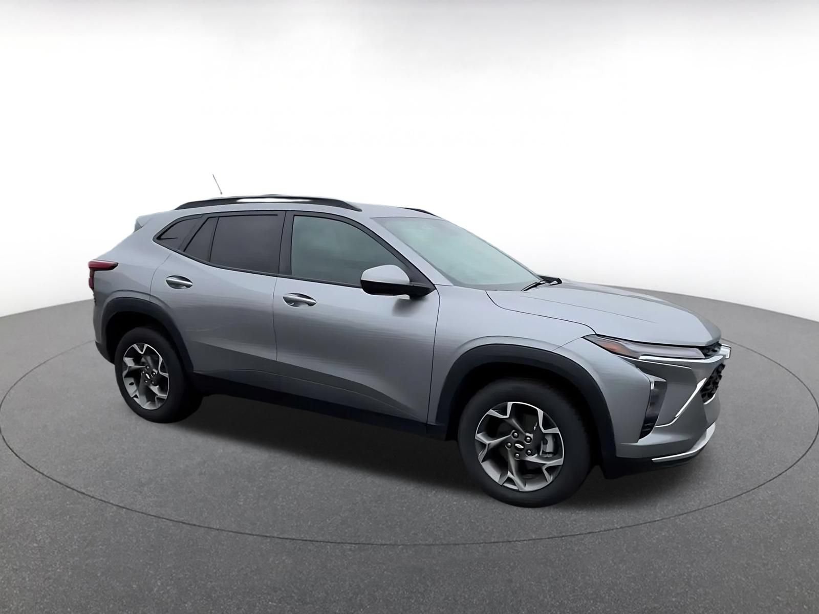 Thumbnail: 2025 Chevrolet Trax - 2
