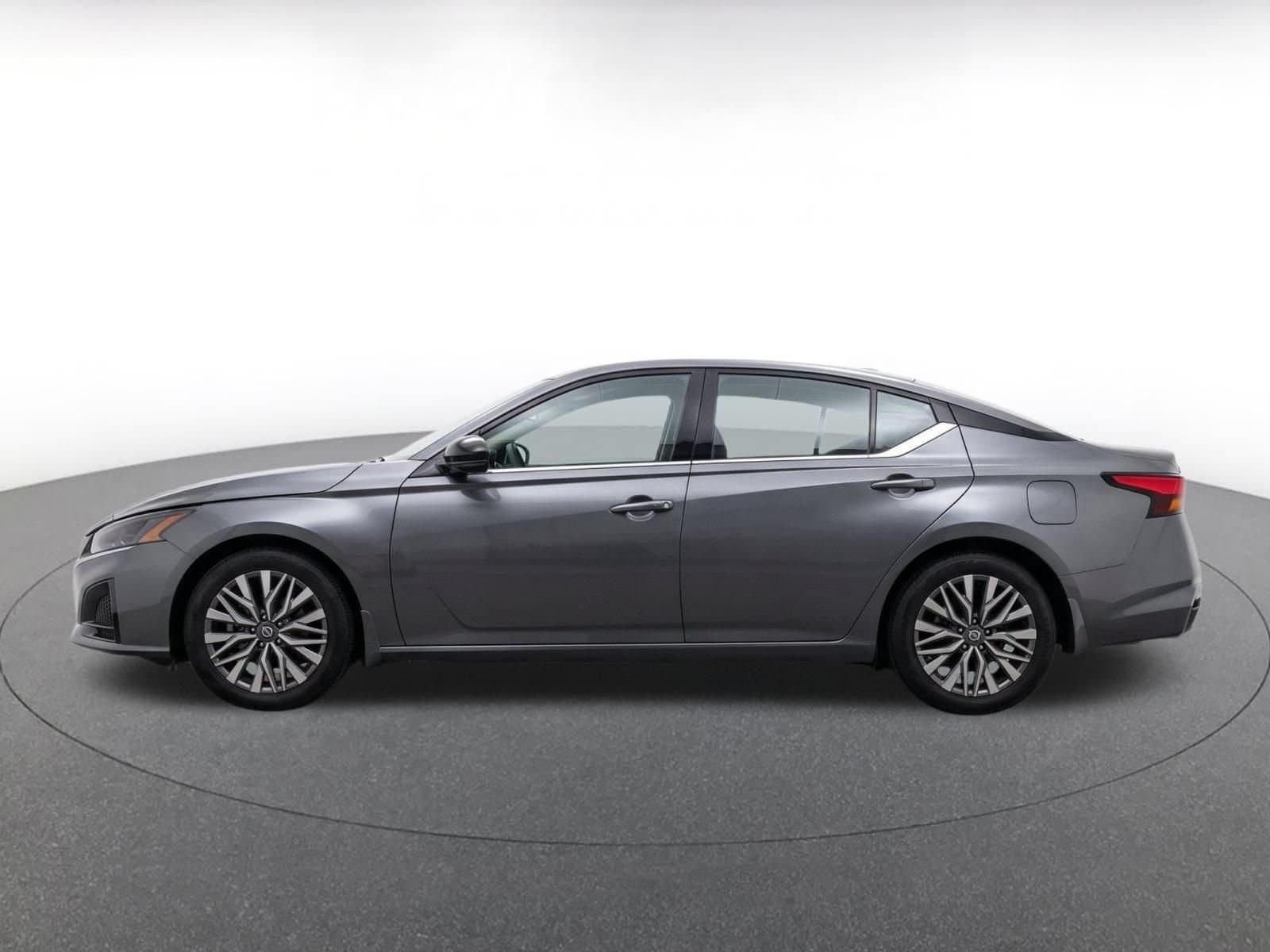 Thumbnail: 2025 Nissan Altima - 4