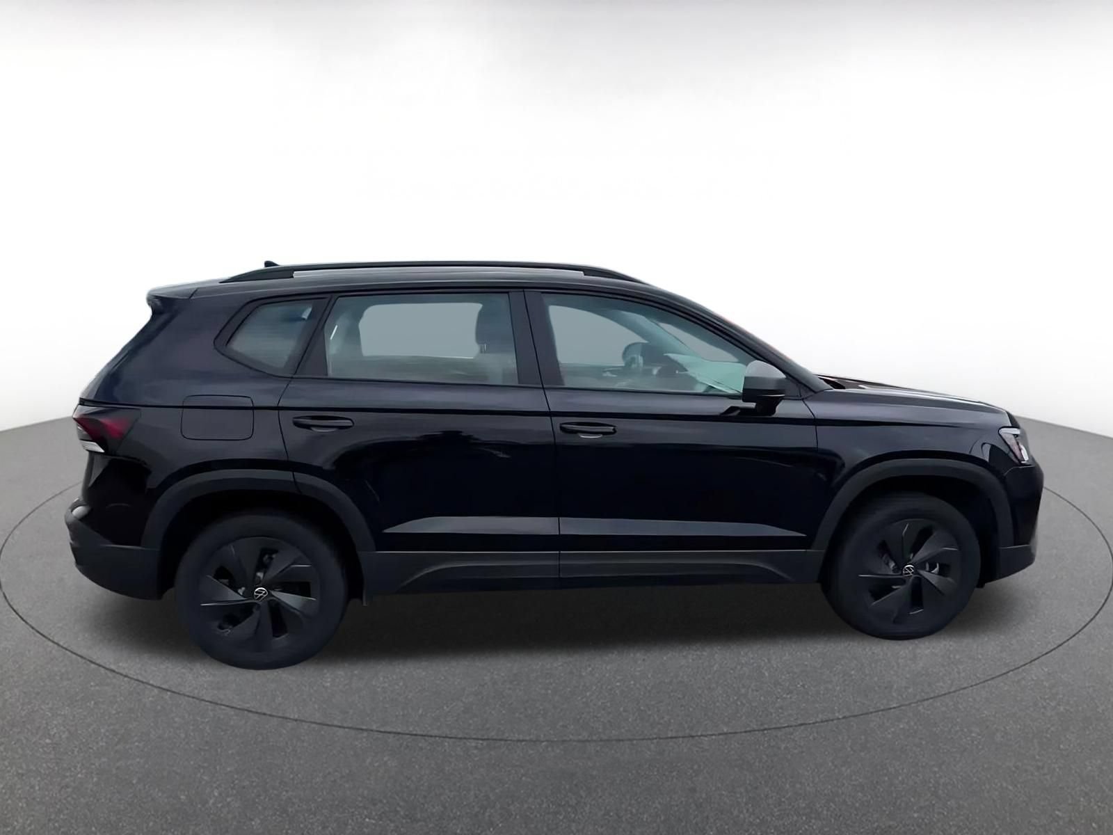 Thumbnail: 2026 Volkswagen Taos - 15