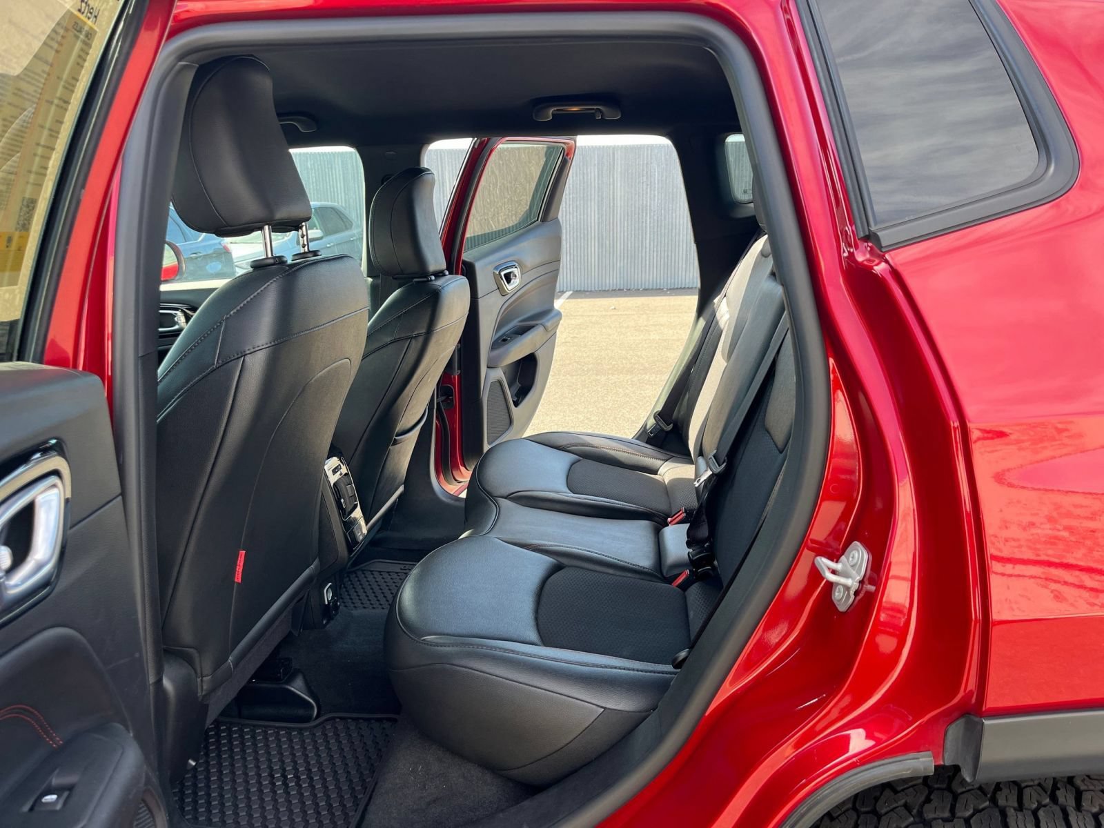 Thumbnail: 2025 Jeep Compass - 24