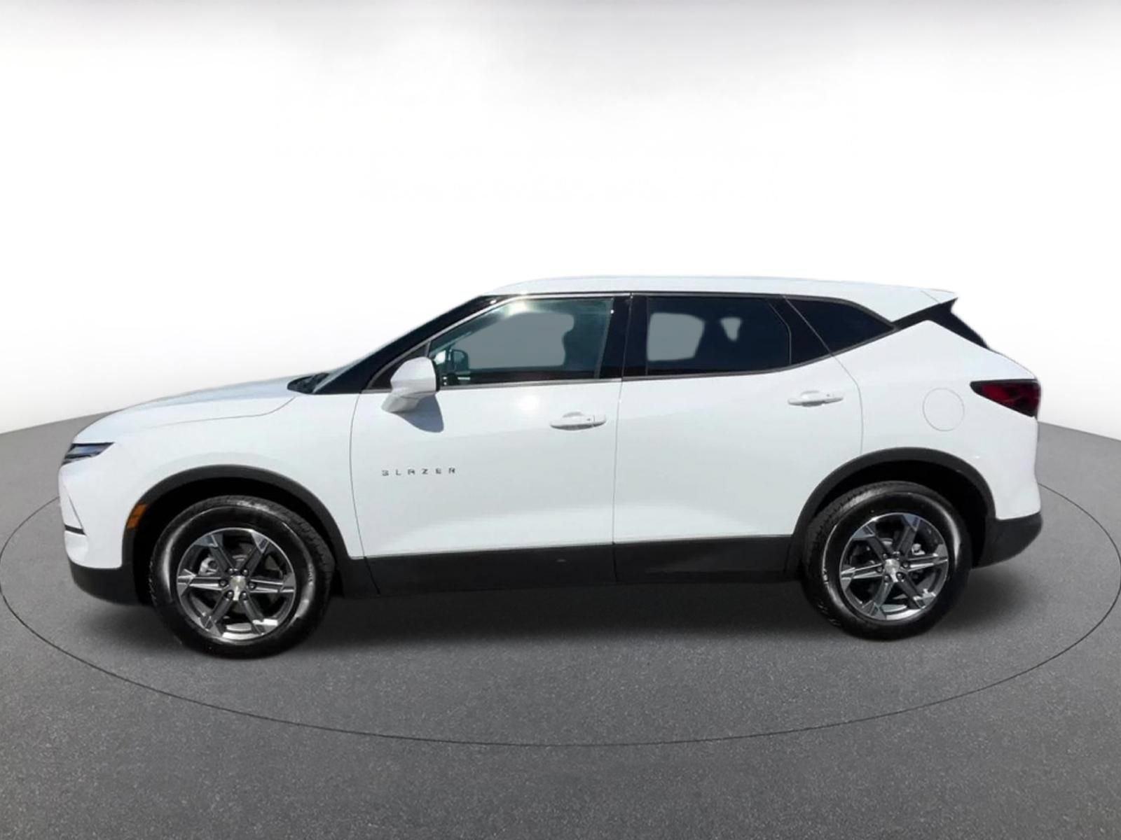 Thumbnail: 2026 Chevrolet Blazer - 8
