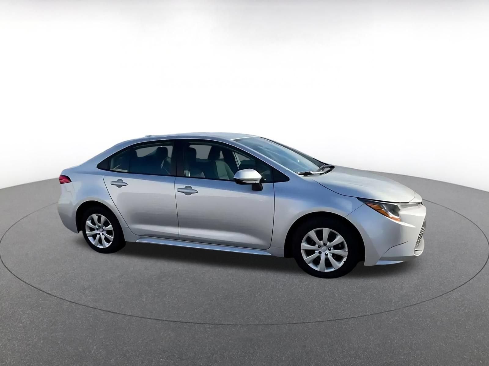 Thumbnail: 2025 Toyota Corolla - 2