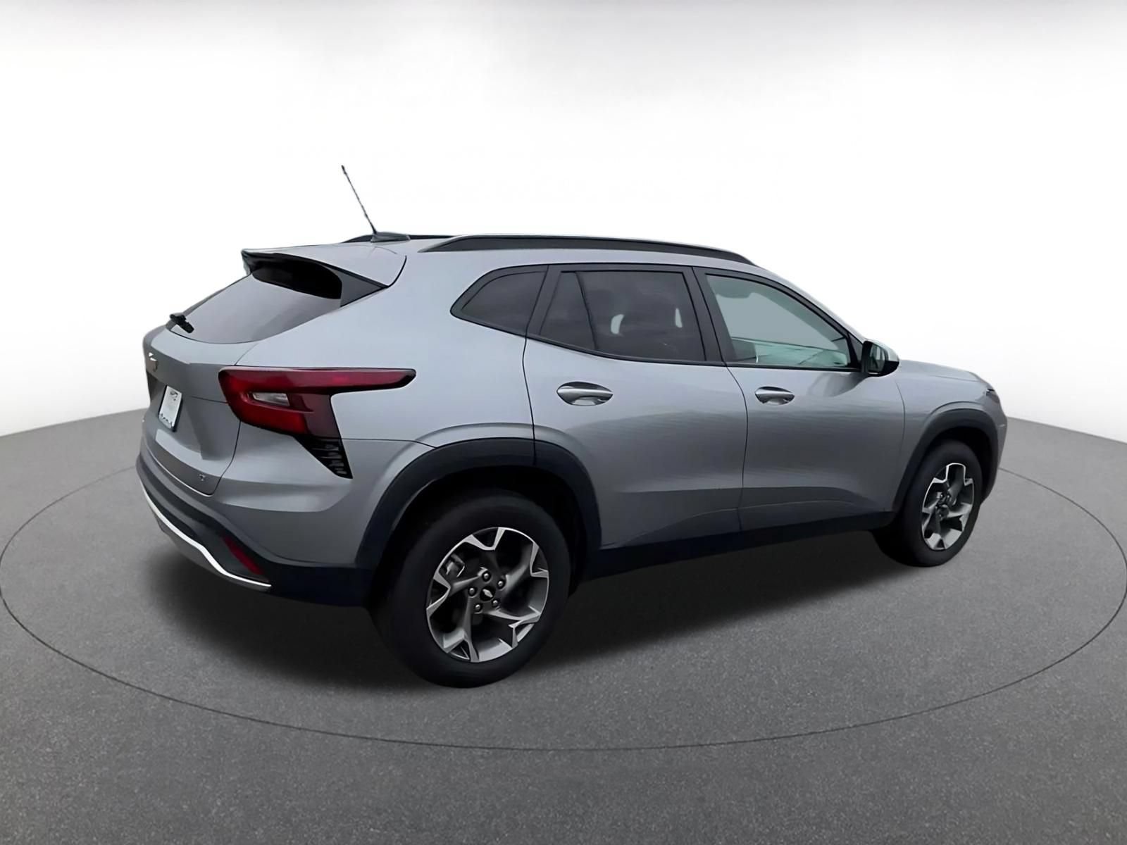 Thumbnail: 2025 Chevrolet Trax - 13