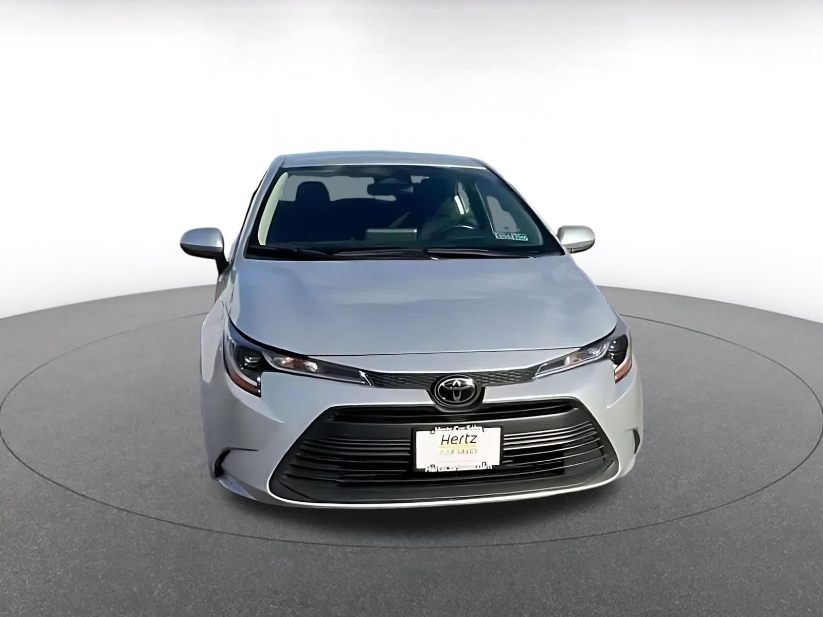 Thumbnail: 2025 Toyota Corolla - 4