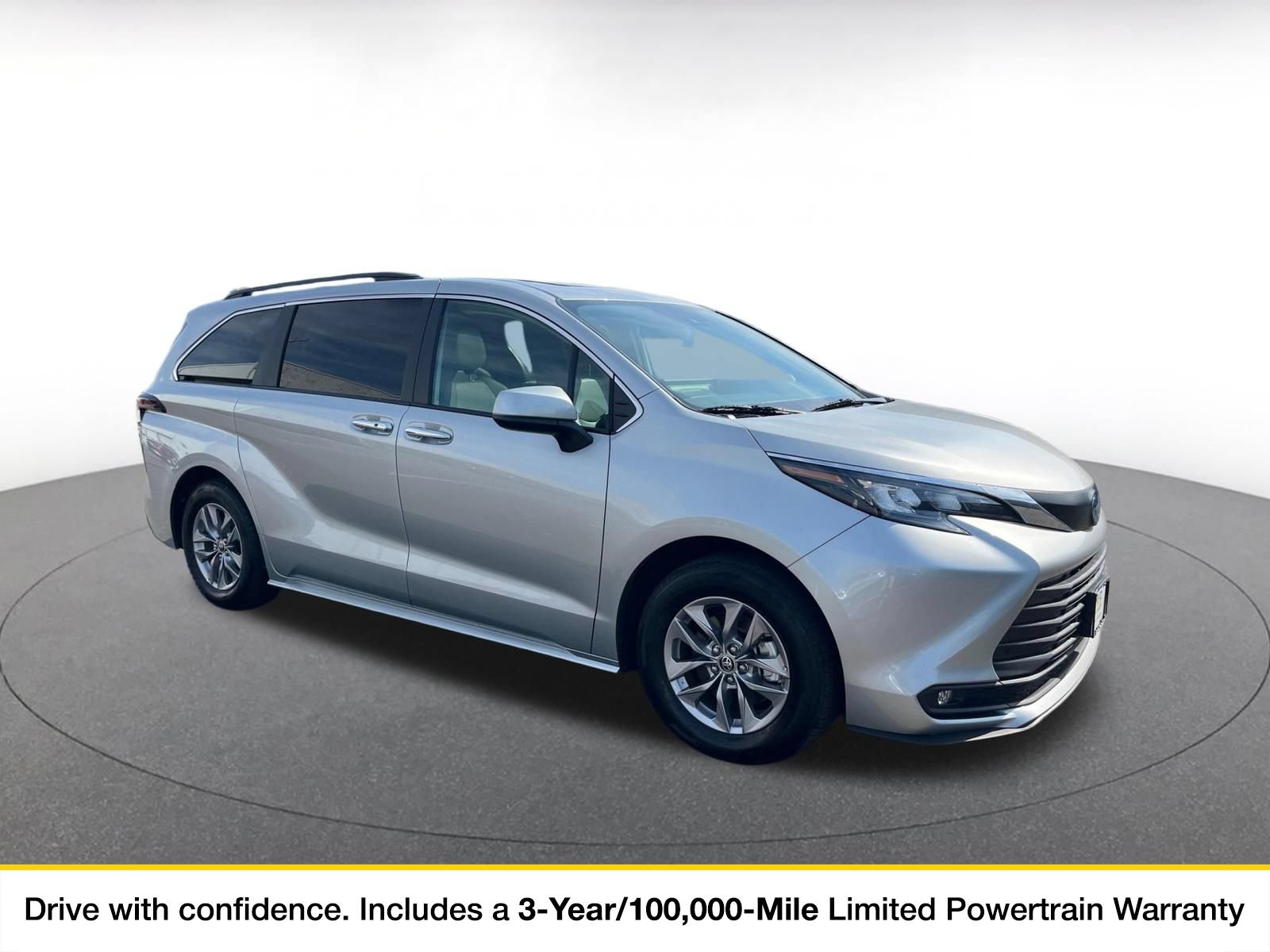 Thumbnail: 2025 Toyota Sienna - 1