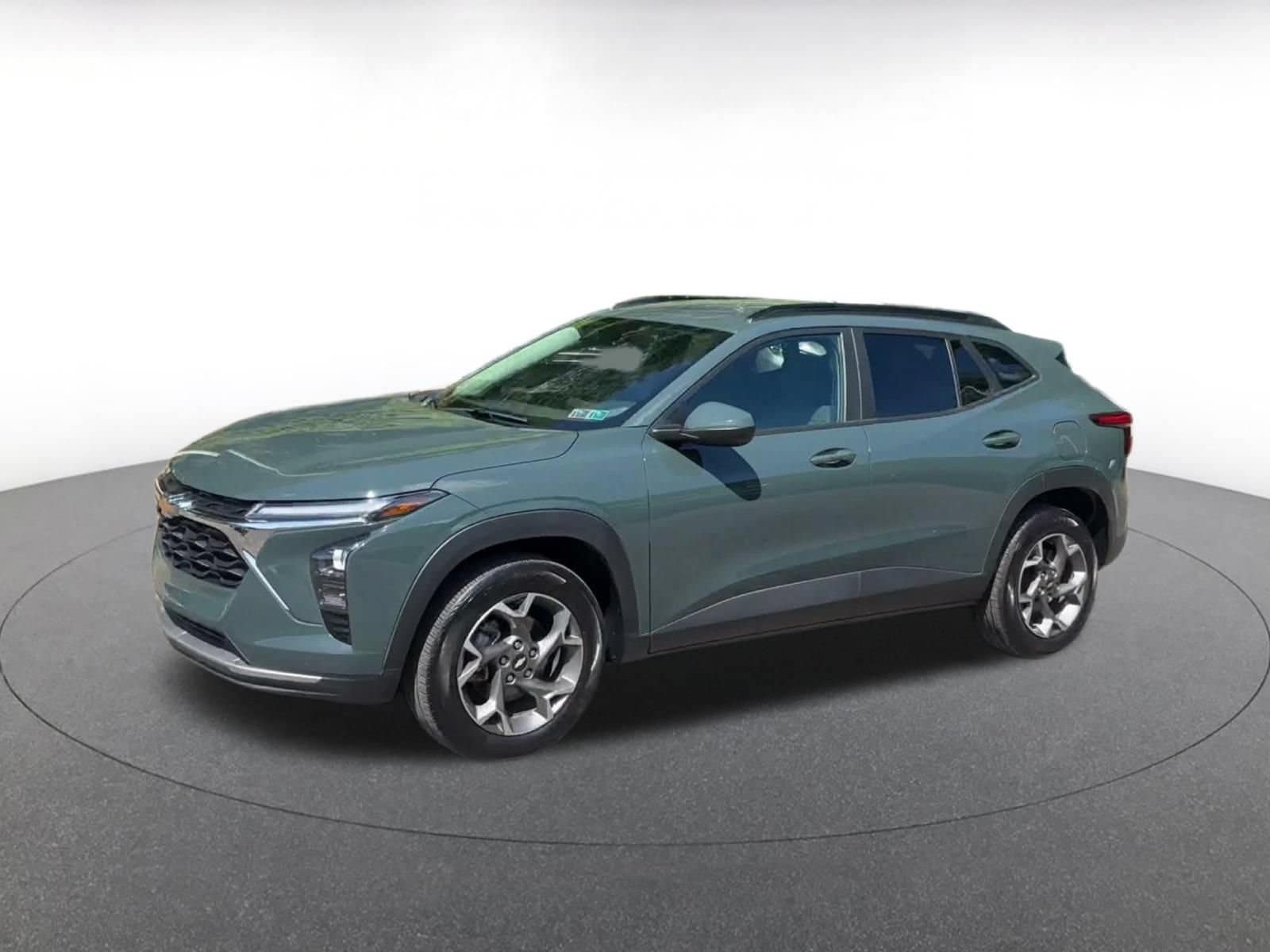 Thumbnail: 2025 Chevrolet Trax - 7