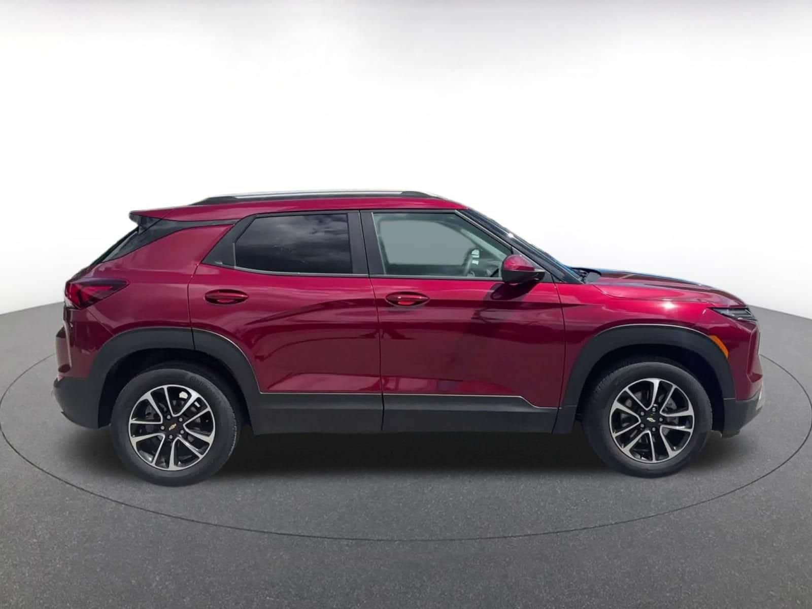 Thumbnail: 2025 Chevrolet TrailBlazer - 15