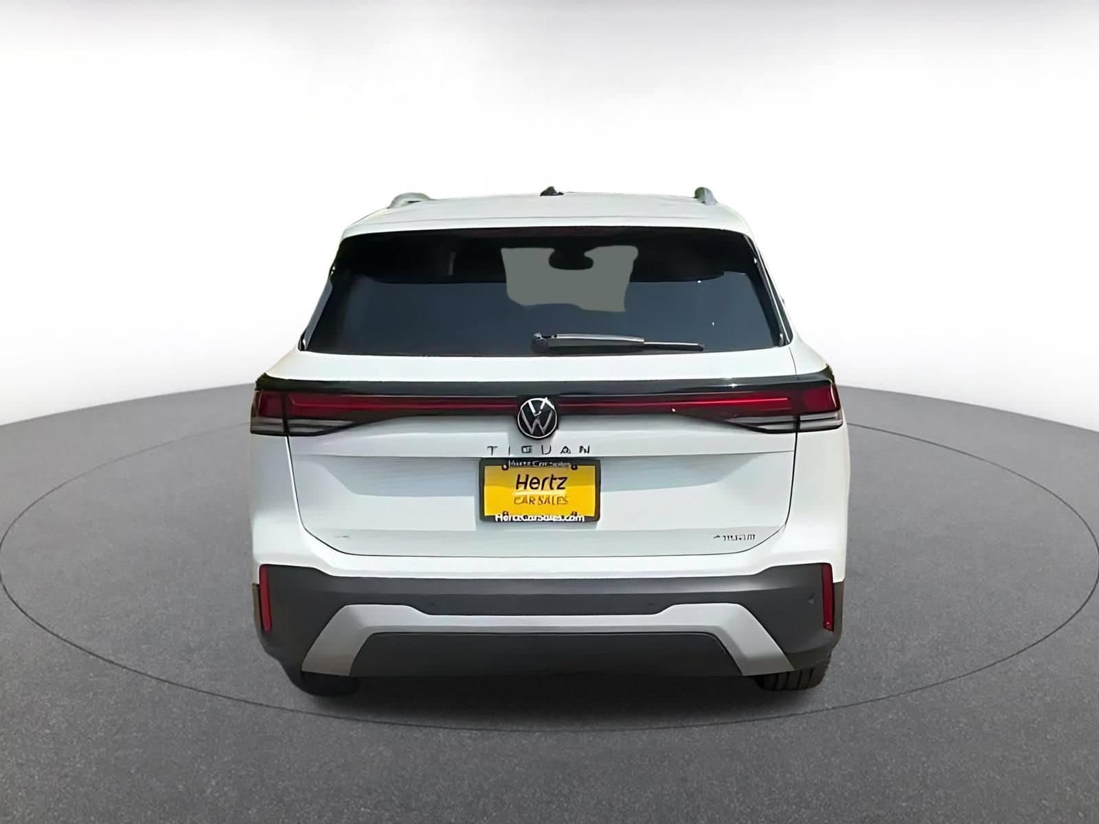 Thumbnail: 2026 Volkswagen Tiguan - 12