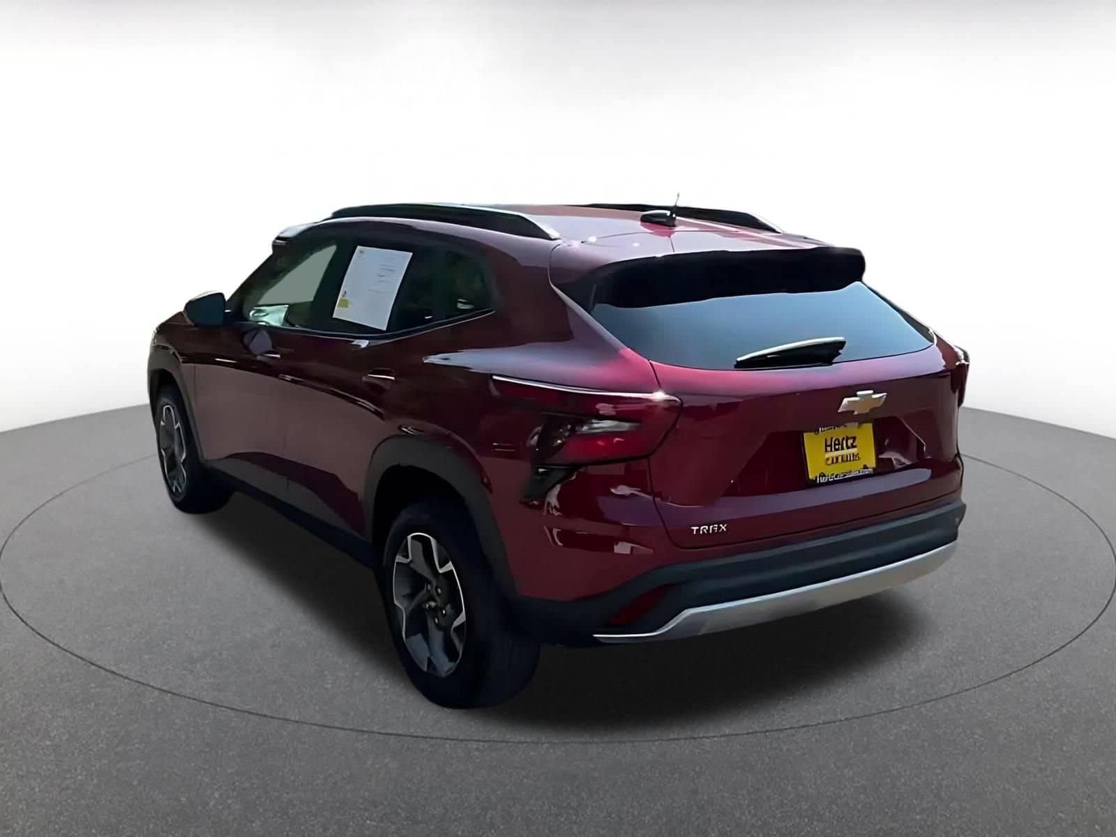 Thumbnail: 2025 Chevrolet Trax - 10