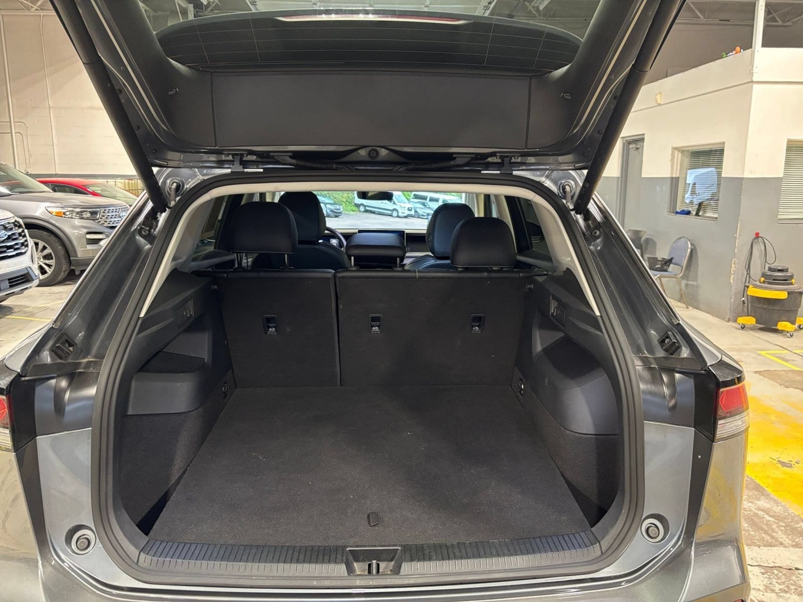 Thumbnail: 2026 Volkswagen Tiguan - 32