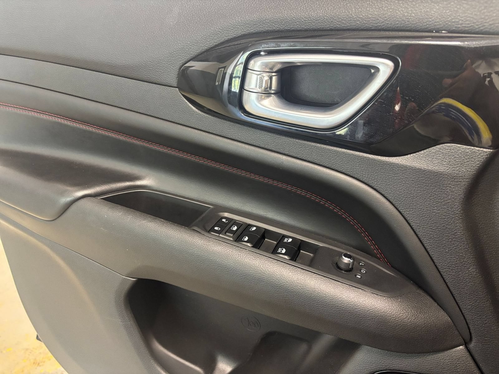 Thumbnail: 2025 Jeep Compass - 19