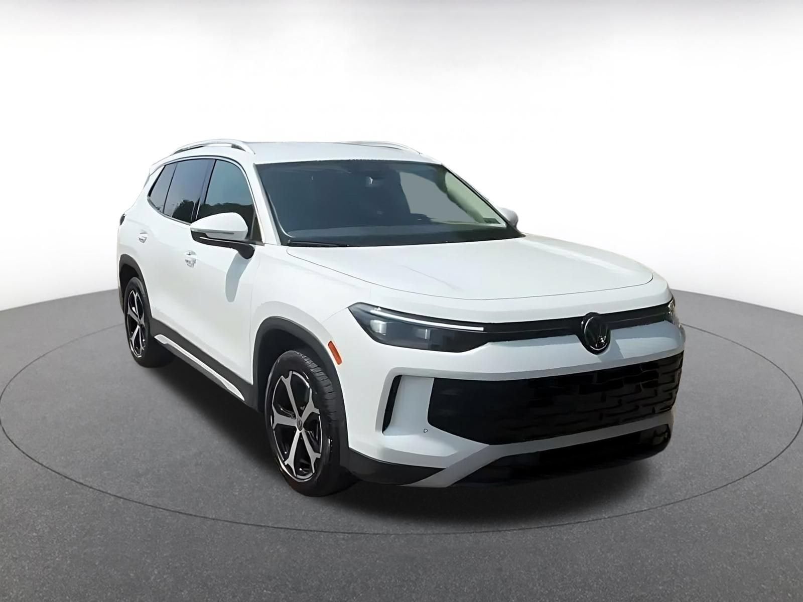 Thumbnail: 2026 Volkswagen Tiguan - 3