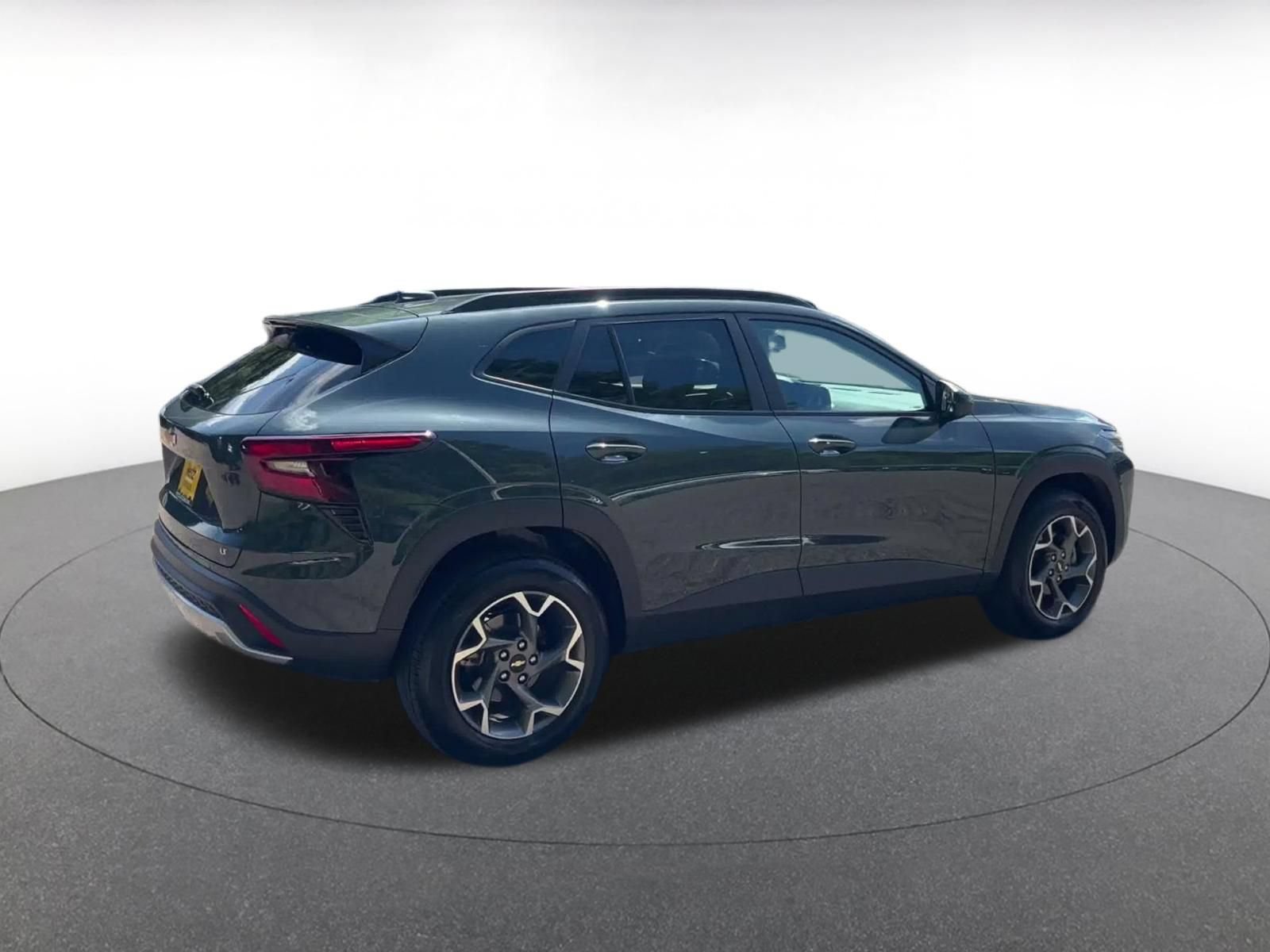 Thumbnail: 2025 Chevrolet Trax - 13