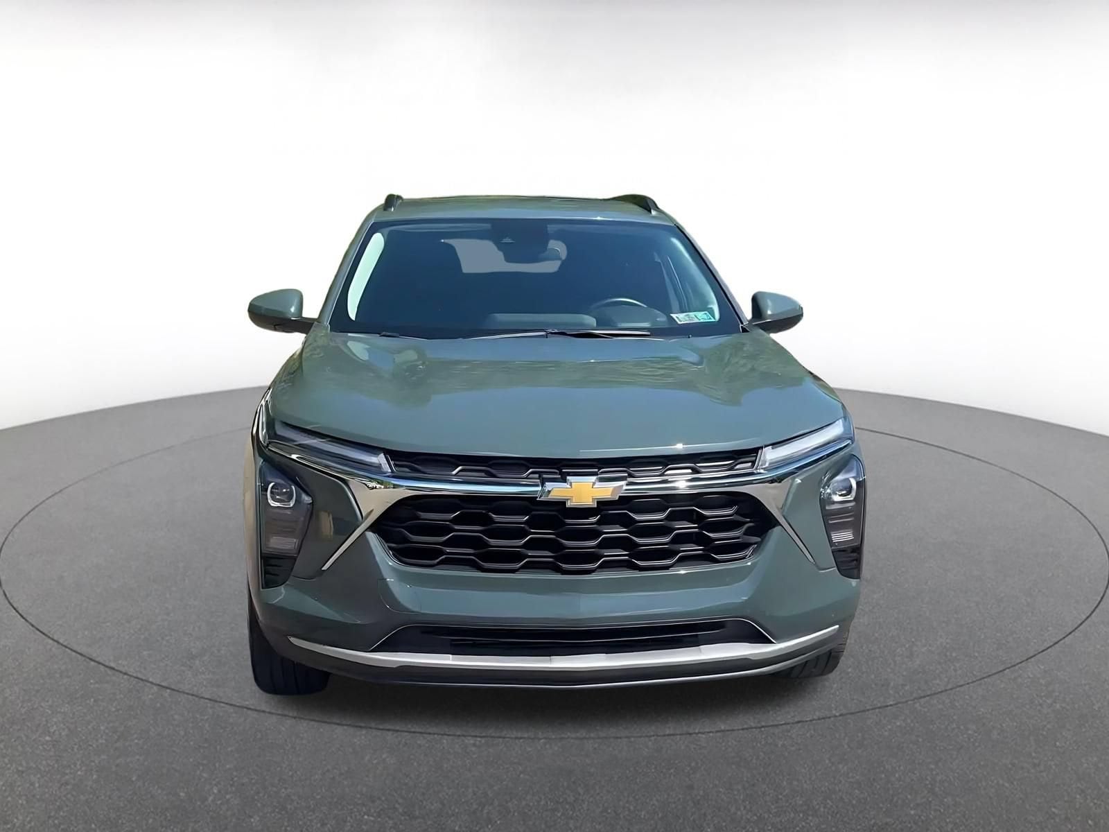 Thumbnail: 2025 Chevrolet Trax - 4