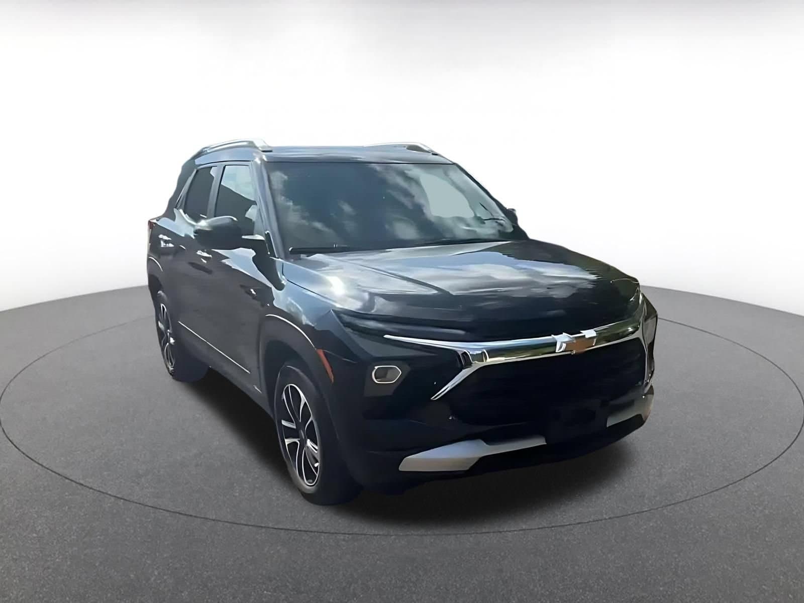 Thumbnail: 2025 Chevrolet TrailBlazer - 3