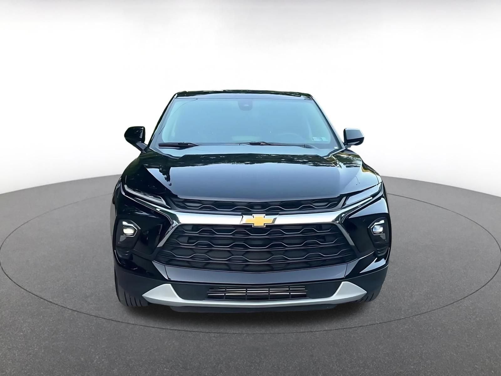 Thumbnail: 2026 Chevrolet Blazer - 4