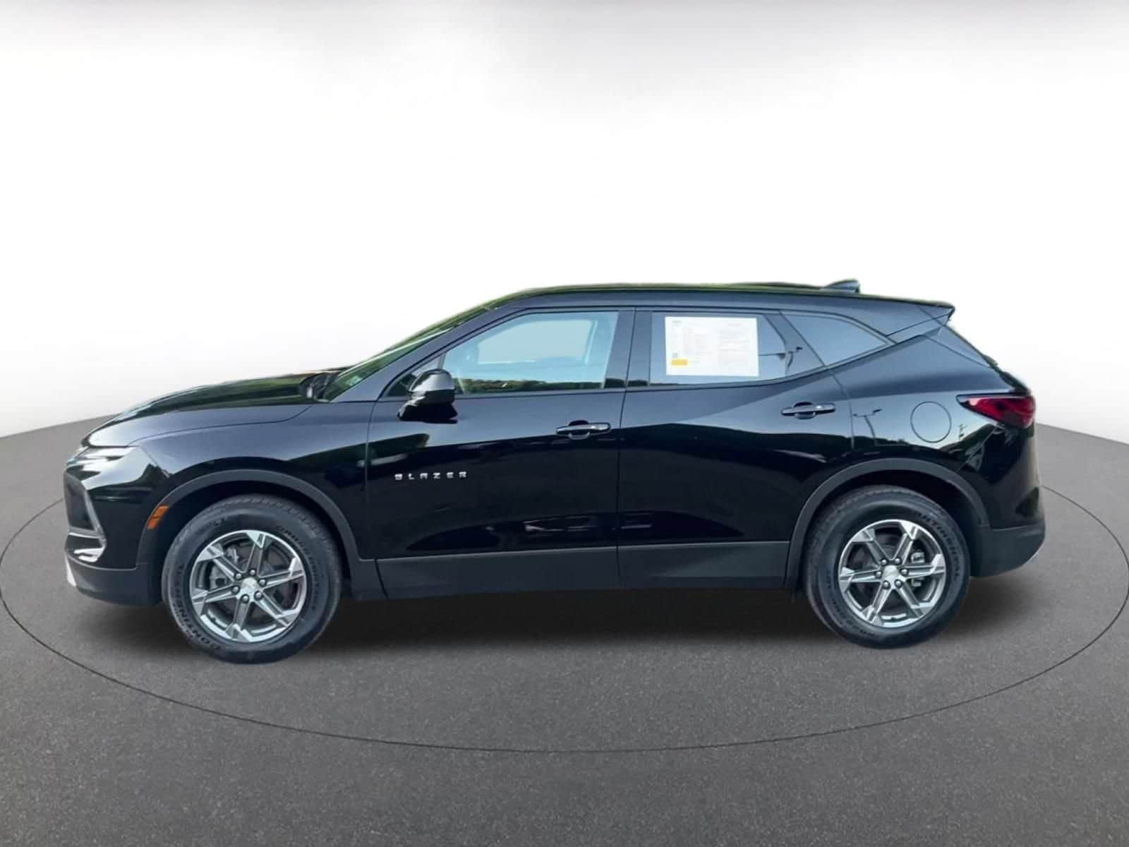 Thumbnail: 2026 Chevrolet Blazer - 8