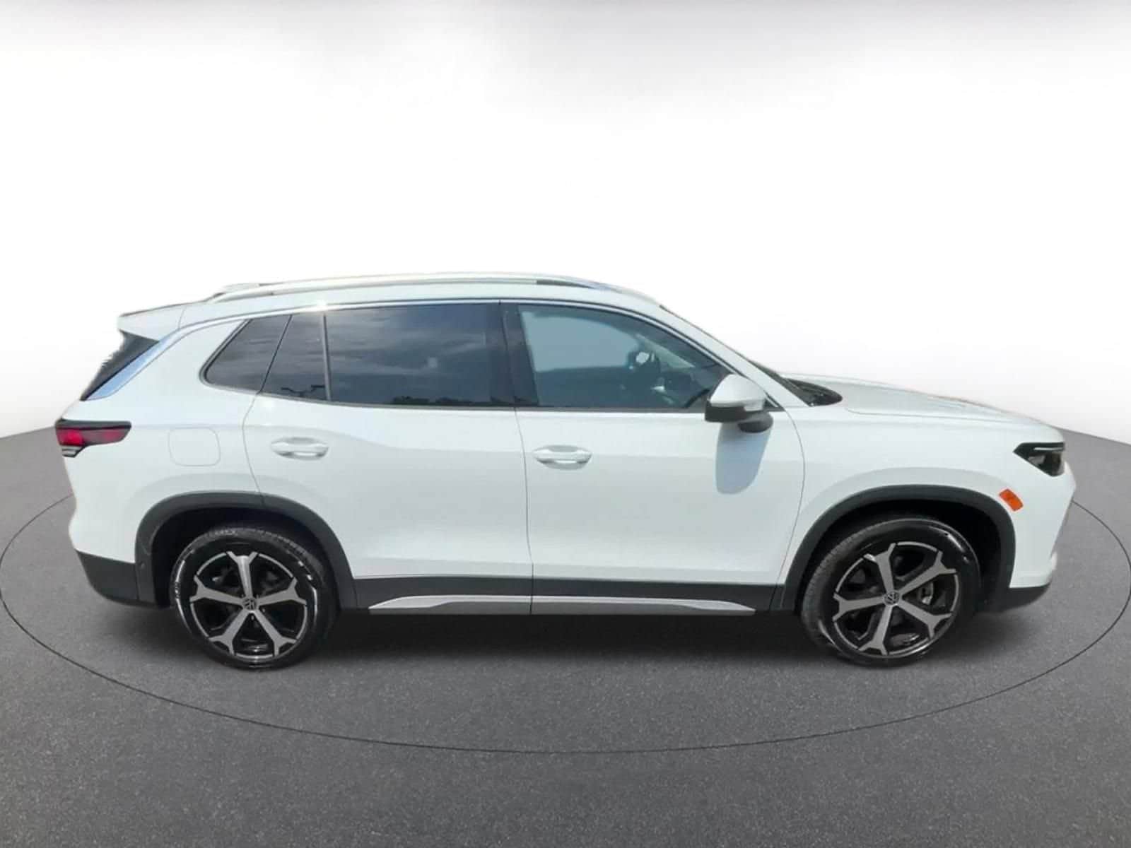 Thumbnail: 2026 Volkswagen Tiguan - 15