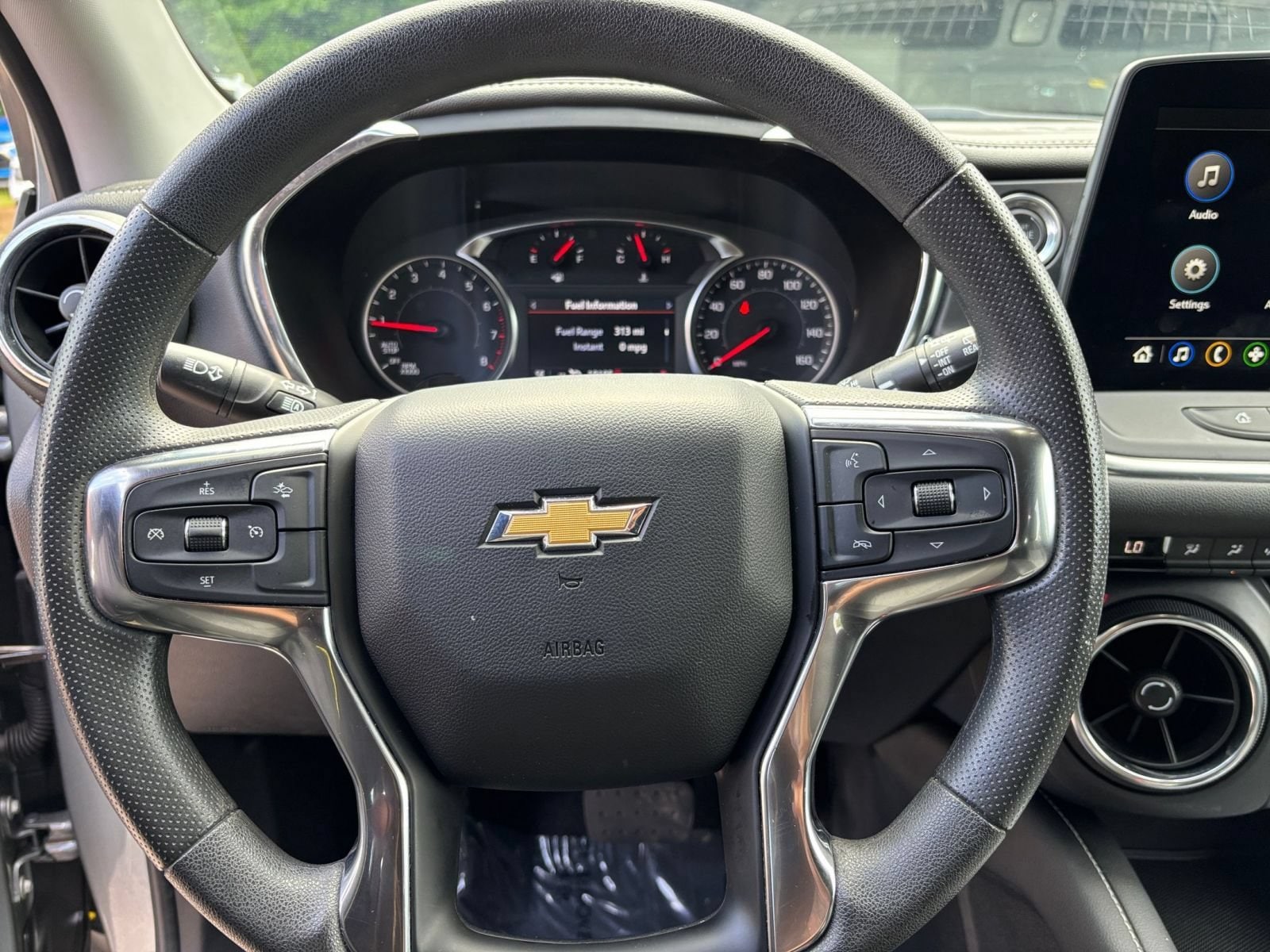 Thumbnail: 2026 Chevrolet Blazer - 26