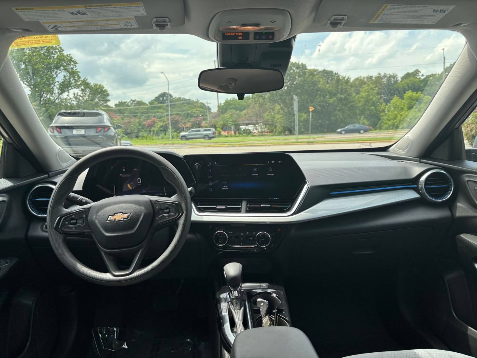 Thumbnail: 2025 Chevrolet Trax - 31
