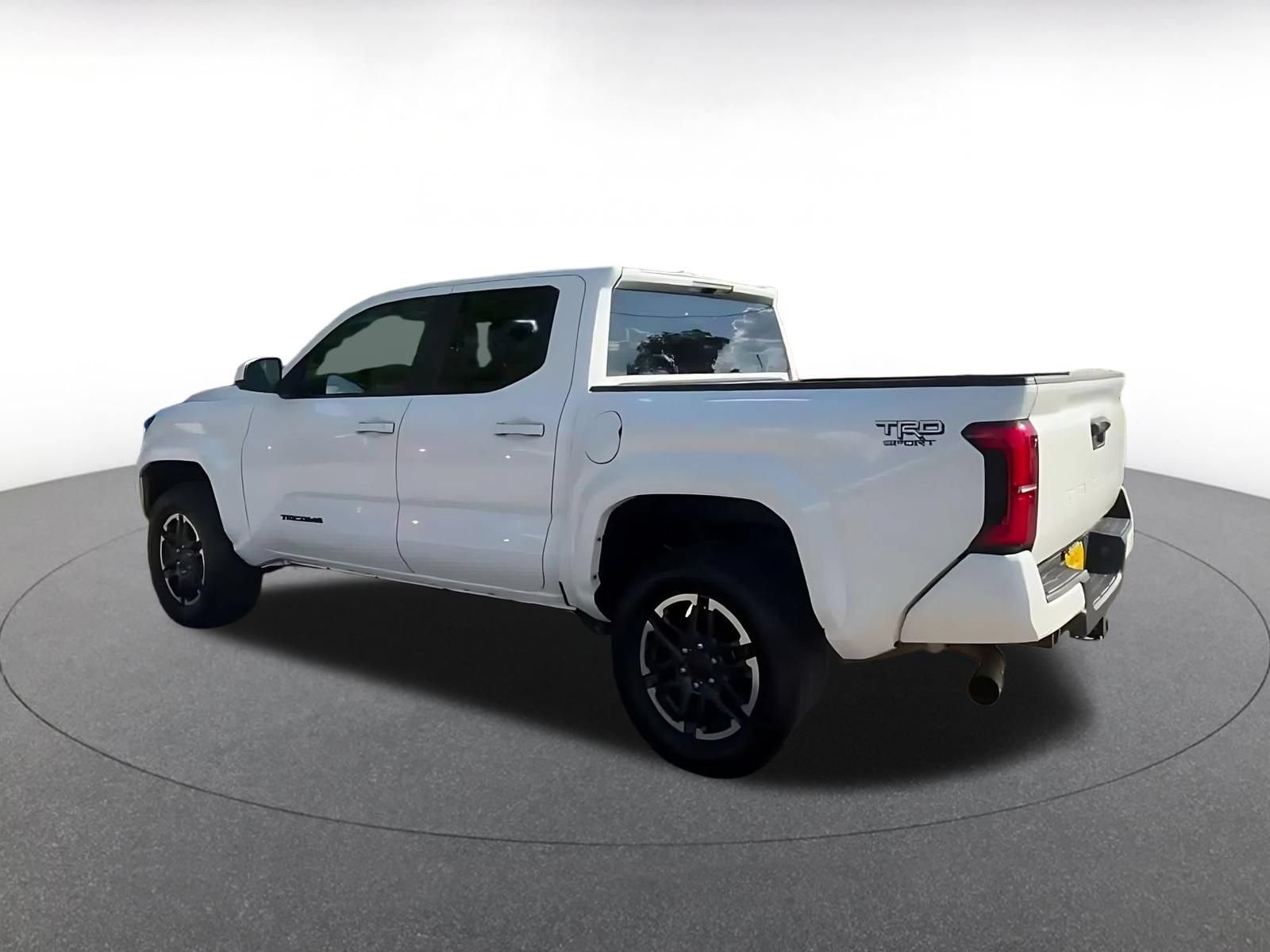 Thumbnail: 2024 Toyota Tacoma - 9